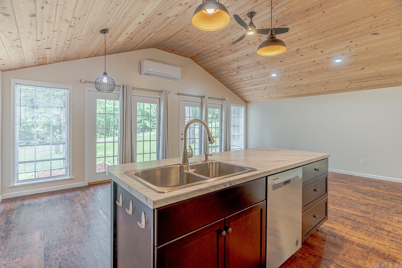 138 Flathead Dr  Cherokee Village, AR