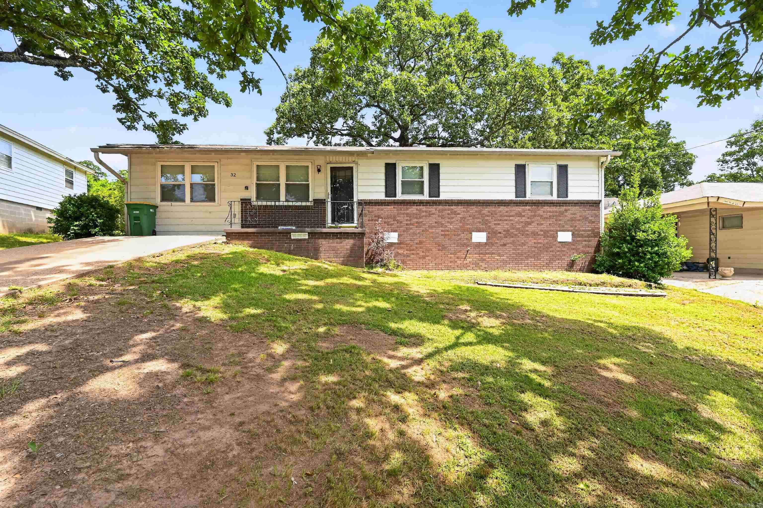 32 Oakview  North Little Rock, AR