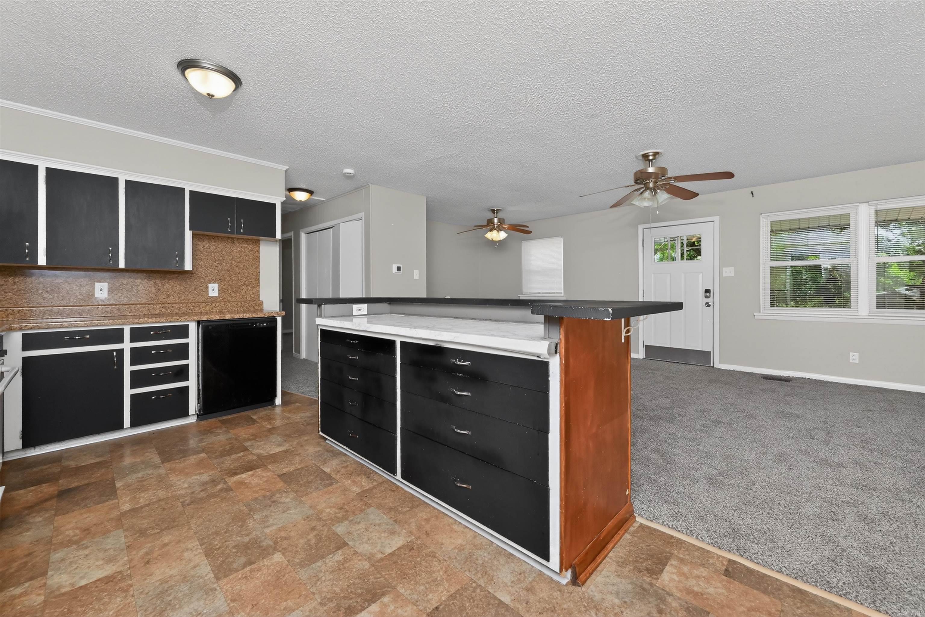 32 Oakview  North Little Rock, AR