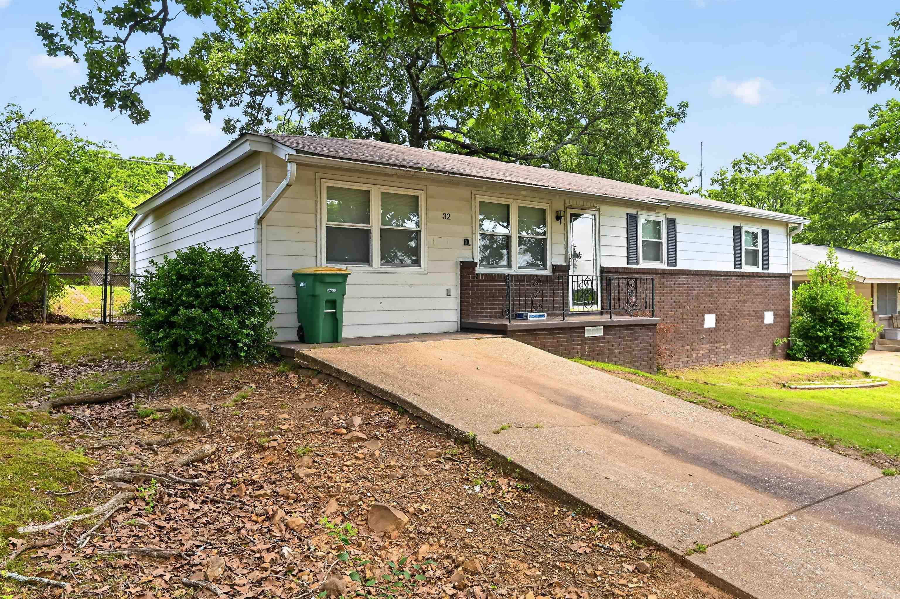 32 Oakview  North Little Rock, AR