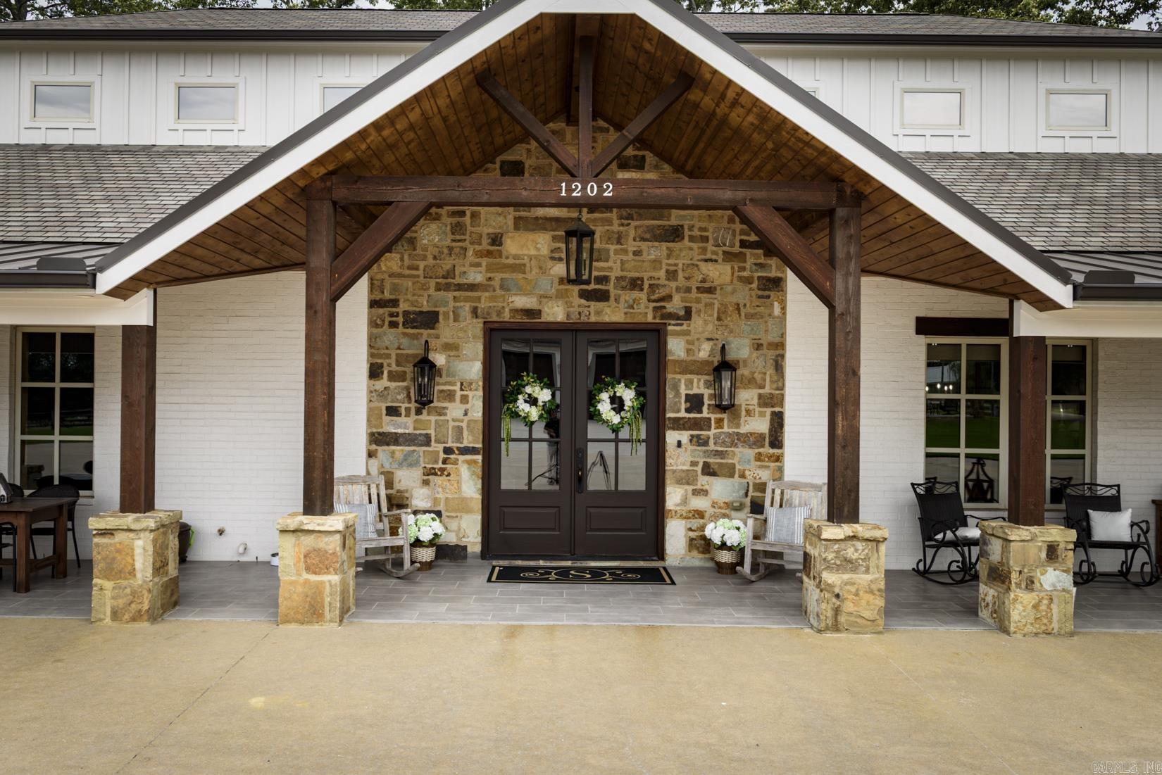 1202 Hilldale Cove Alexander, AR 72002