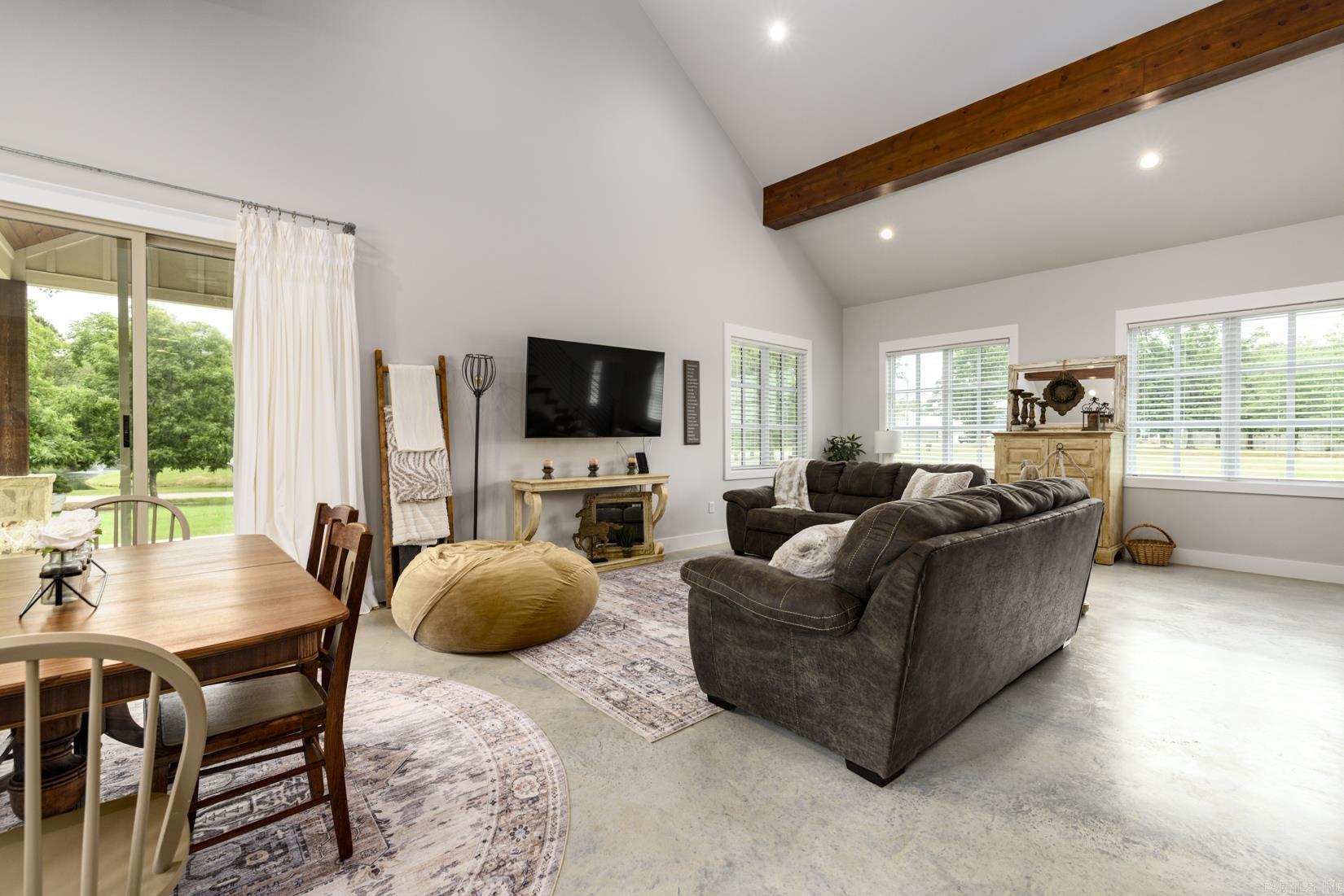 1202 Hilldale Cove  Alexander, AR
