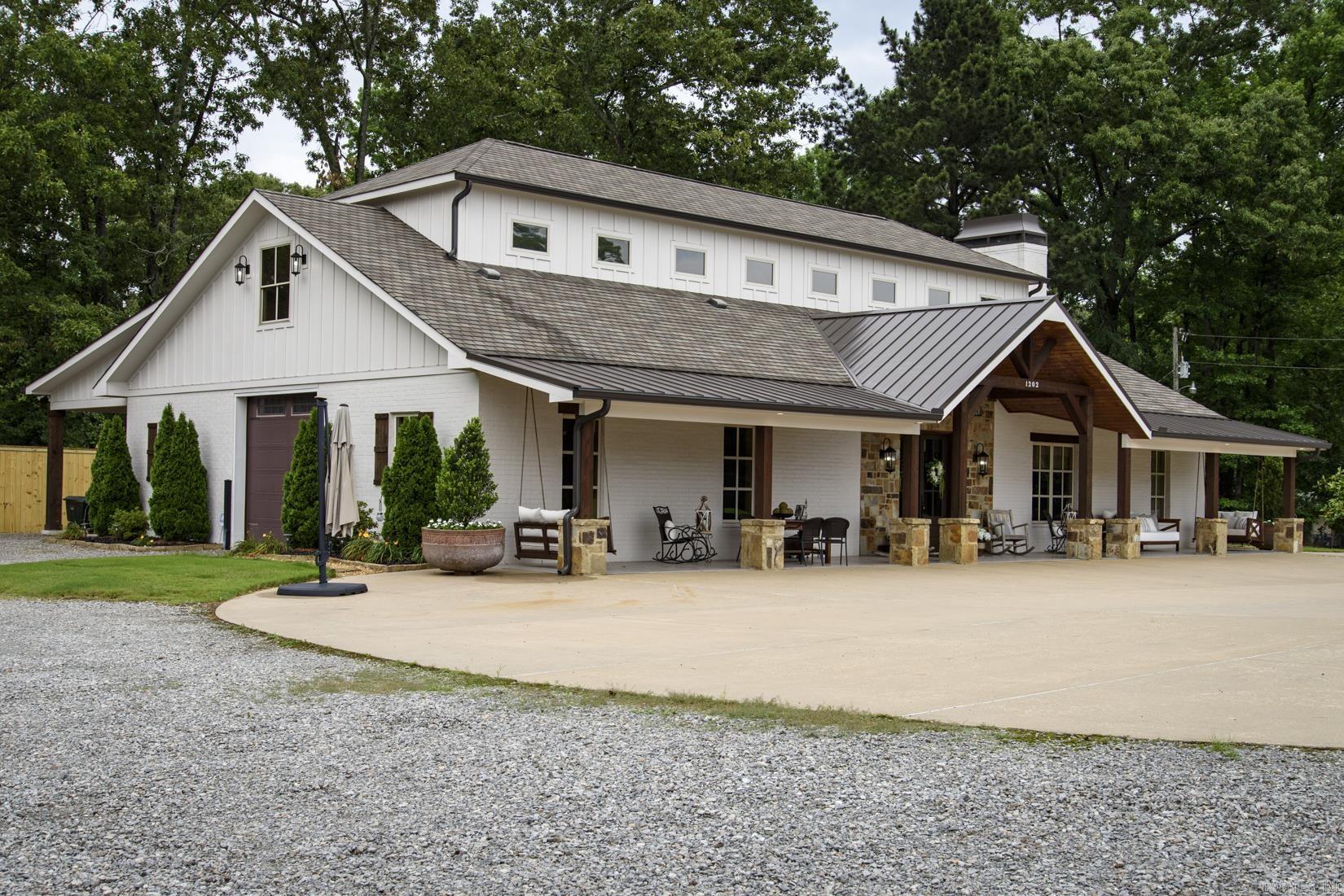 1202 Hilldale Cove Alexander, AR 72002