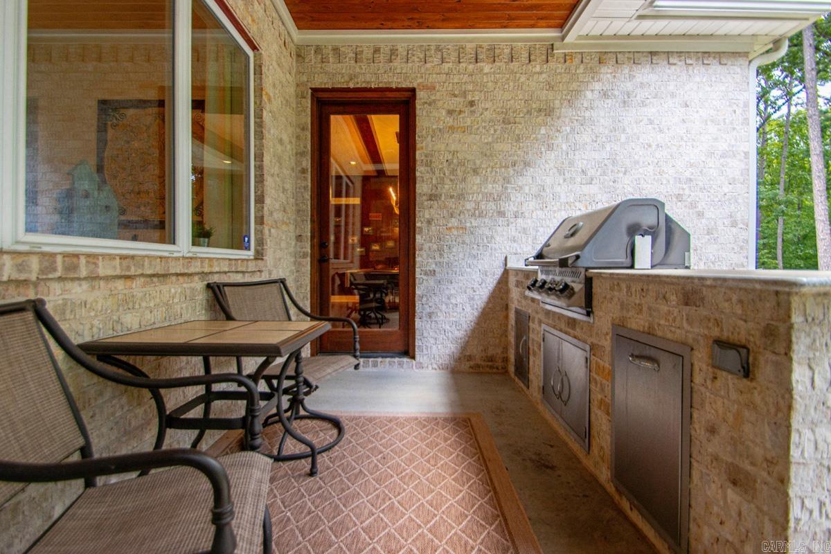 525 Forest Pond Lane  Benton, AR