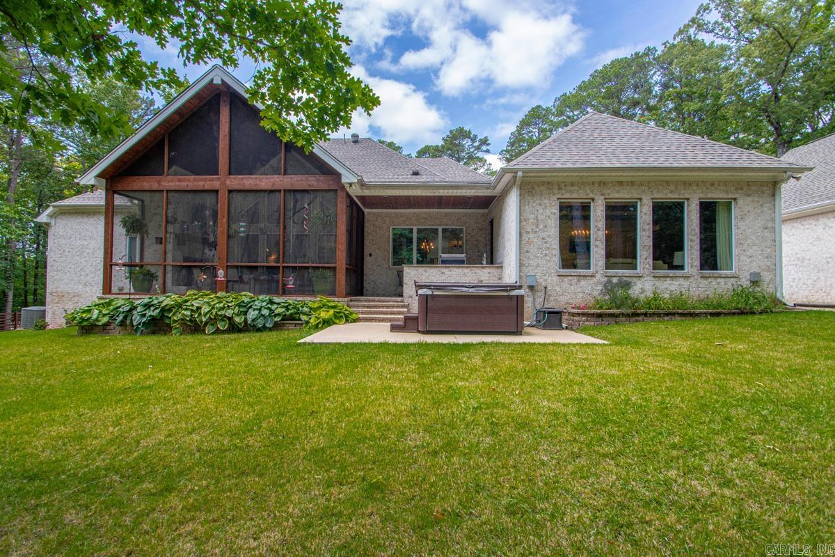 525 Forest Pond Lane  Benton, AR