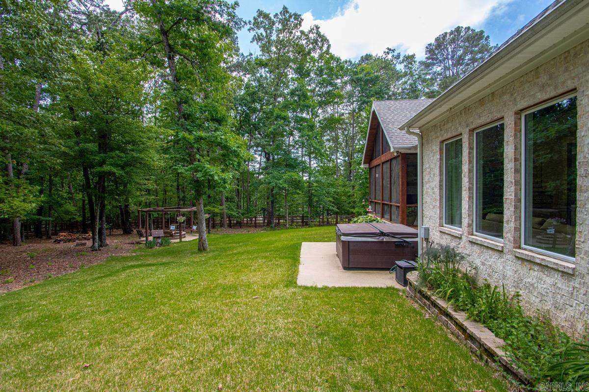 525 Forest Pond Lane  Benton, AR