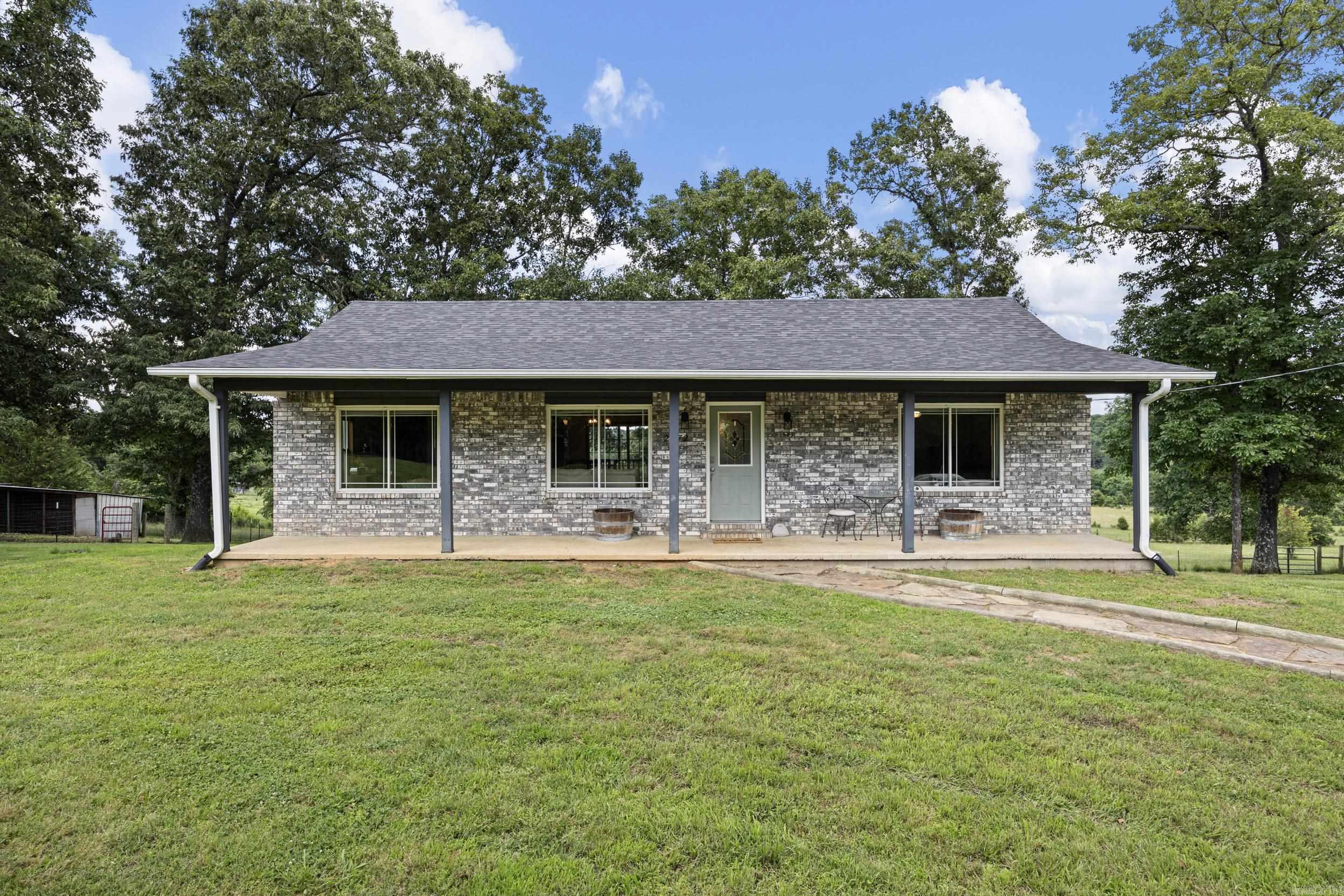 2072 Rockhouse Road  Bee Branch, AR
