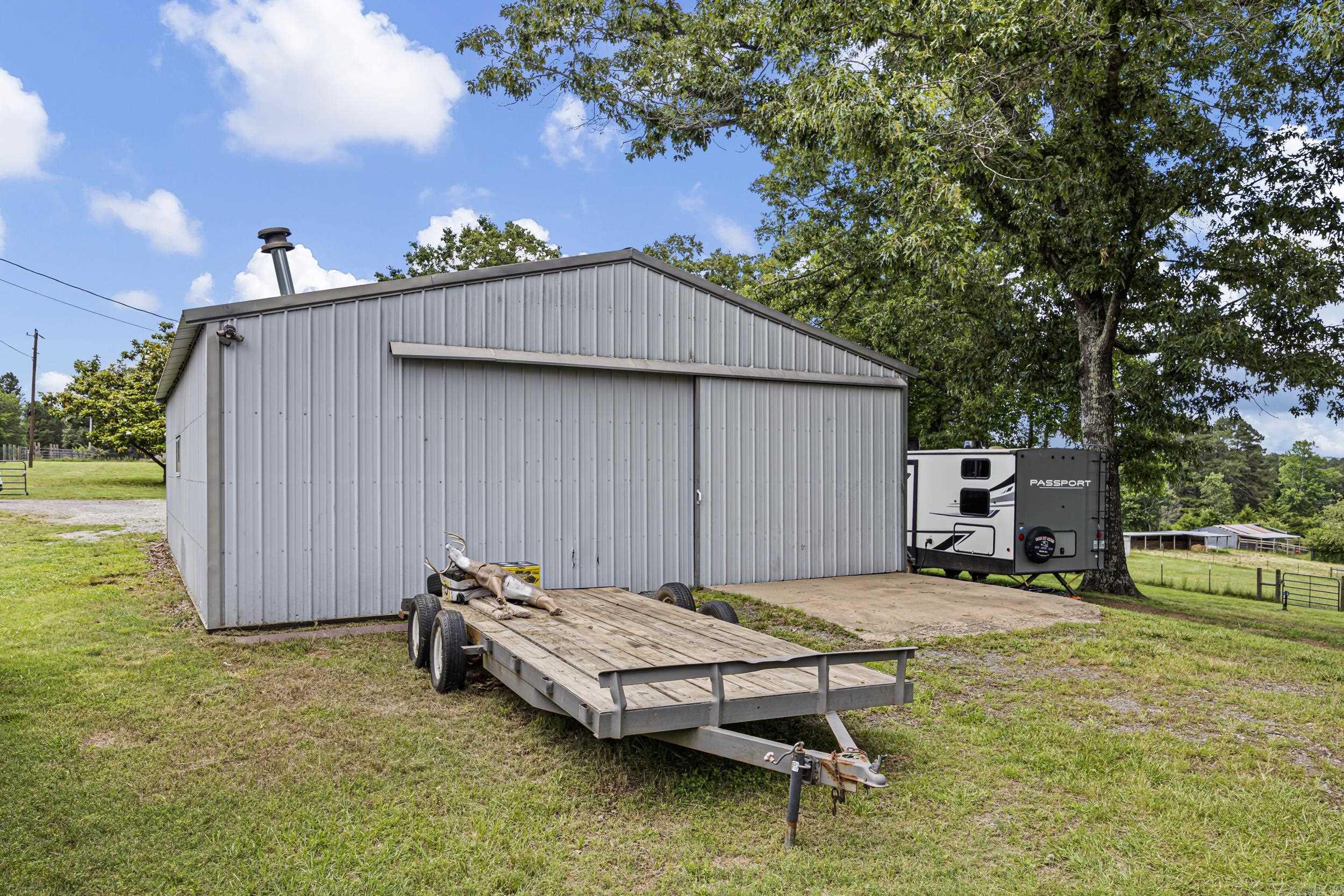 2072 Rockhouse Road  Bee Branch, AR
