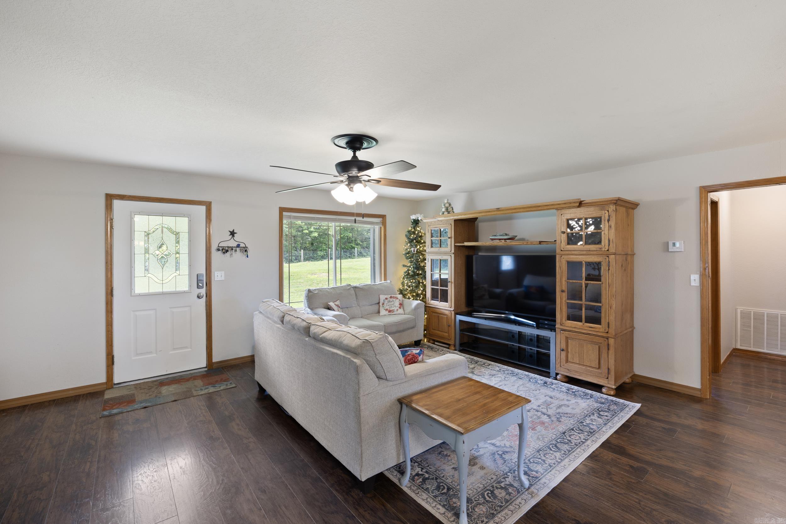 2072 Rockhouse Road  Bee Branch, AR