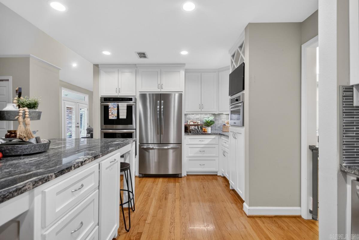 1145 Cambridge Circle Benton, AR 72019