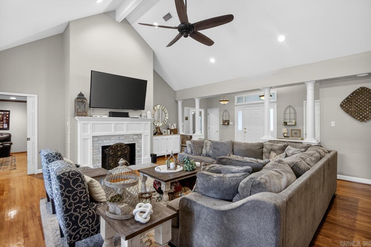 1145 Cambridge Circle Benton, AR 72019