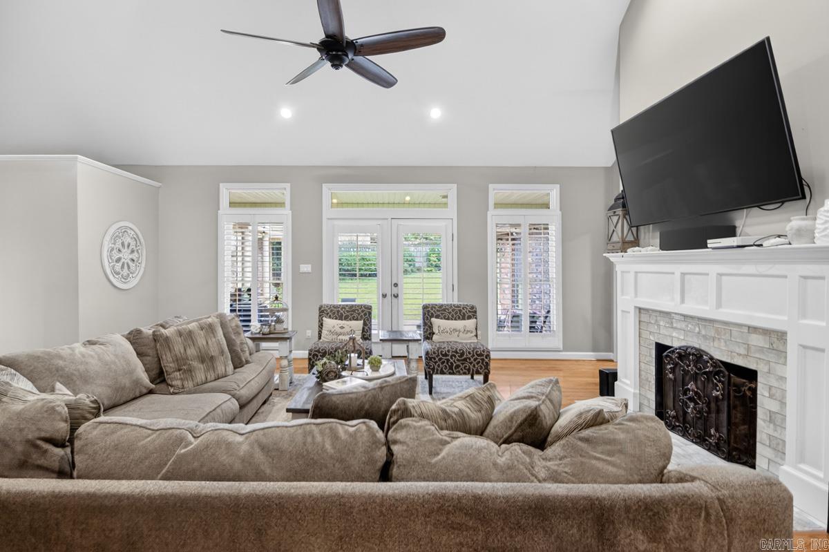 1145 Cambridge Circle Benton, AR 72019