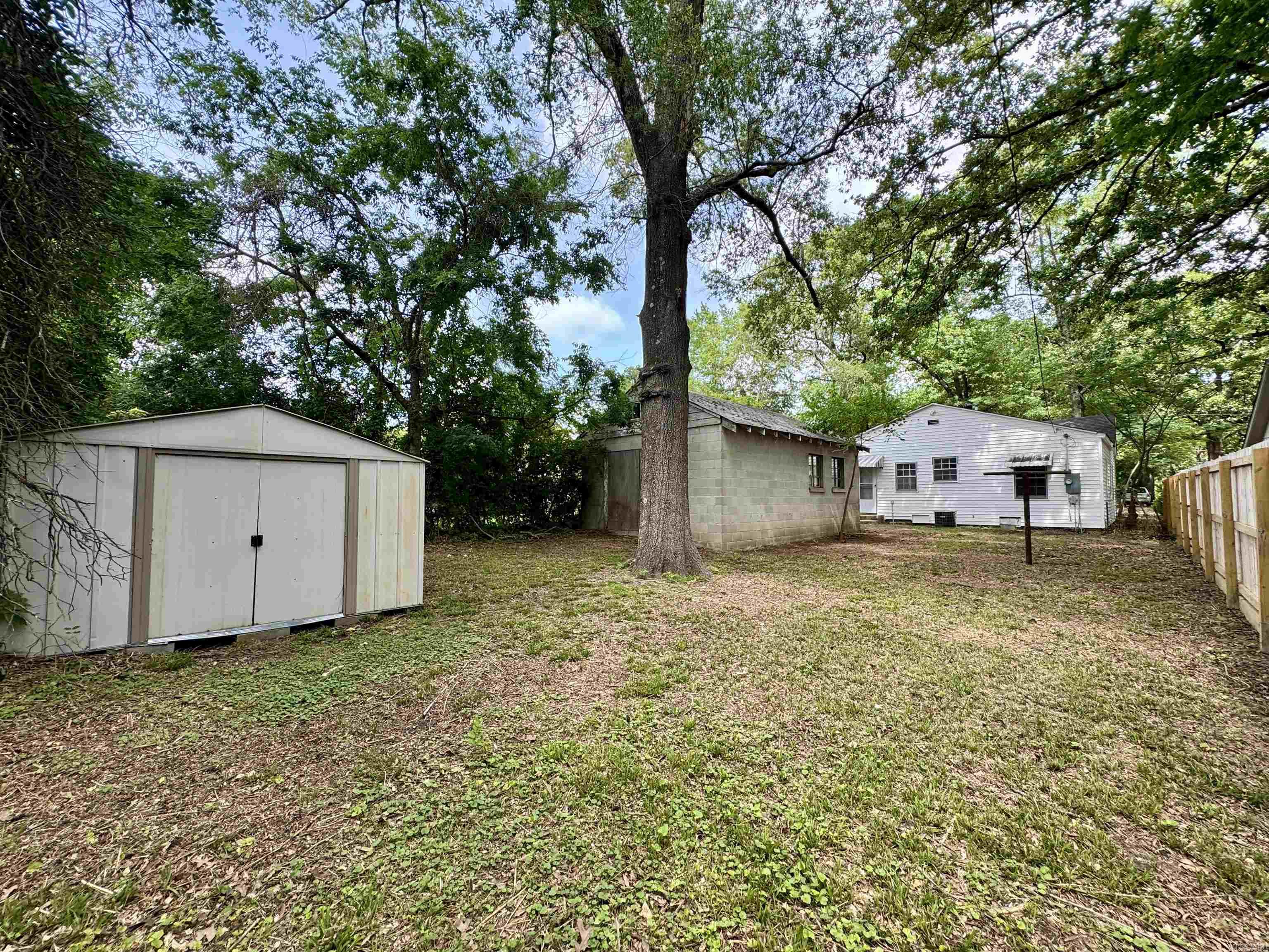 1818 N McKinley St  Little Rock, AR