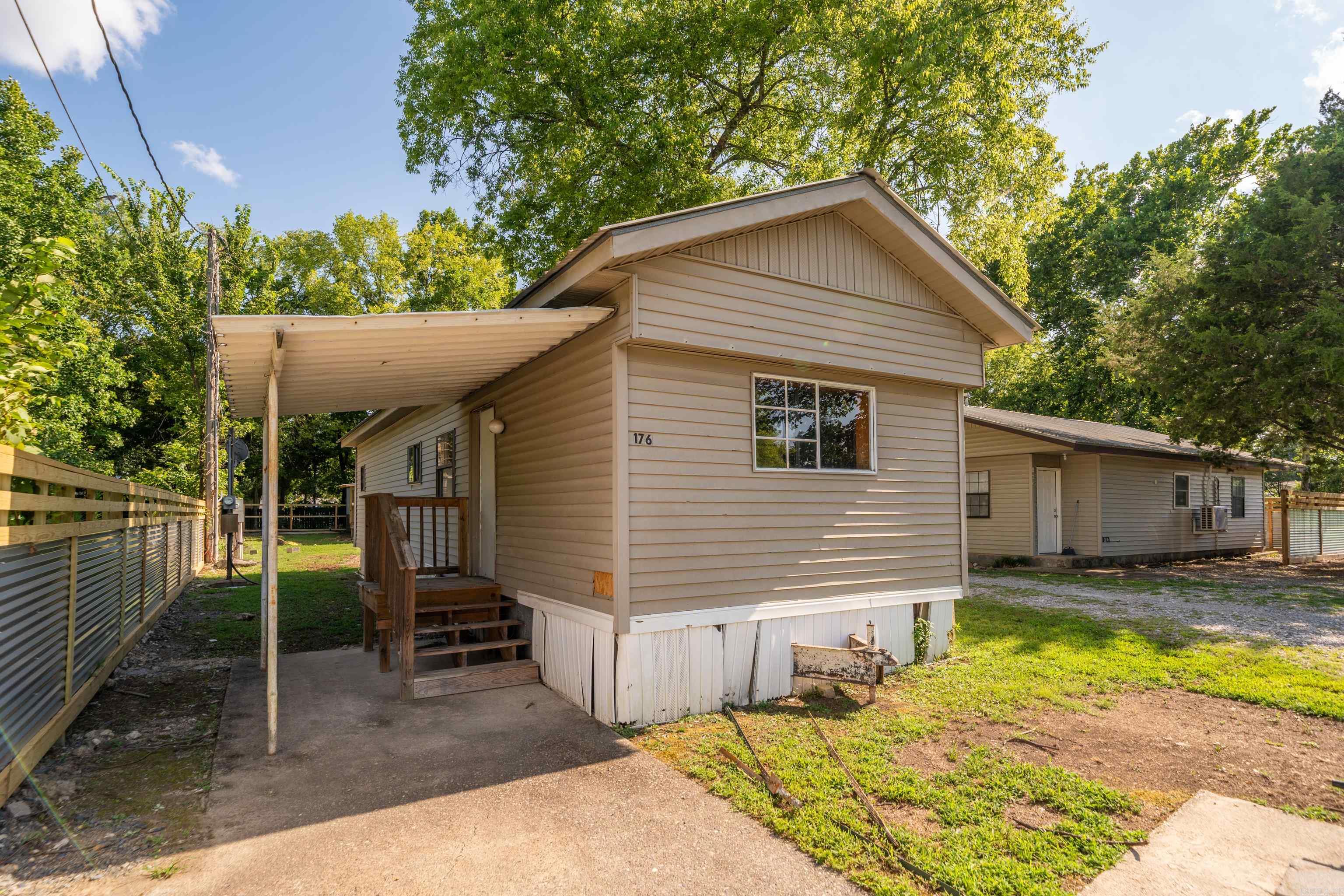 166,168,172,176 Long Beach 166 A&B Hot Springs, AR