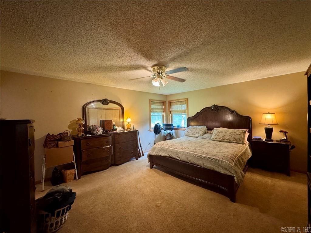 715 Dug  Russellville, AR