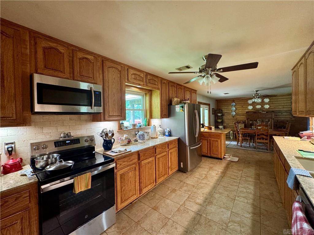 715 Dug  Russellville, AR