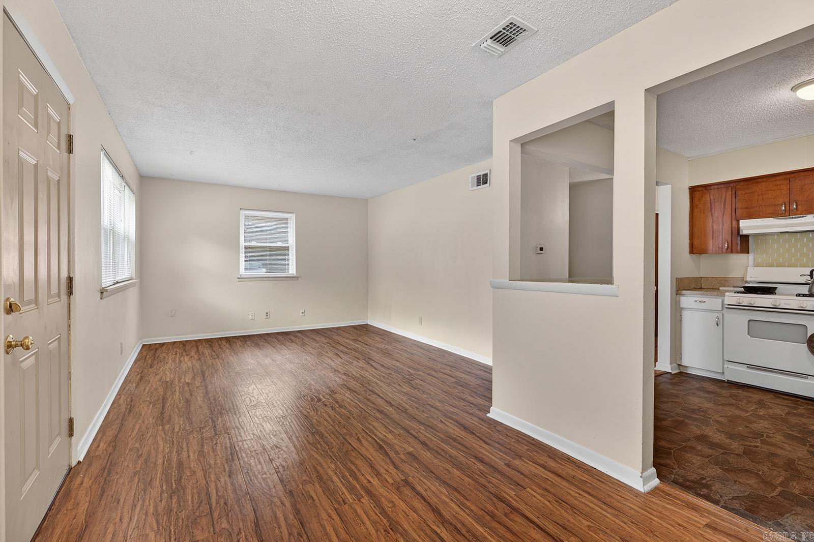 7905 Woodhaven  Little Rock, AR