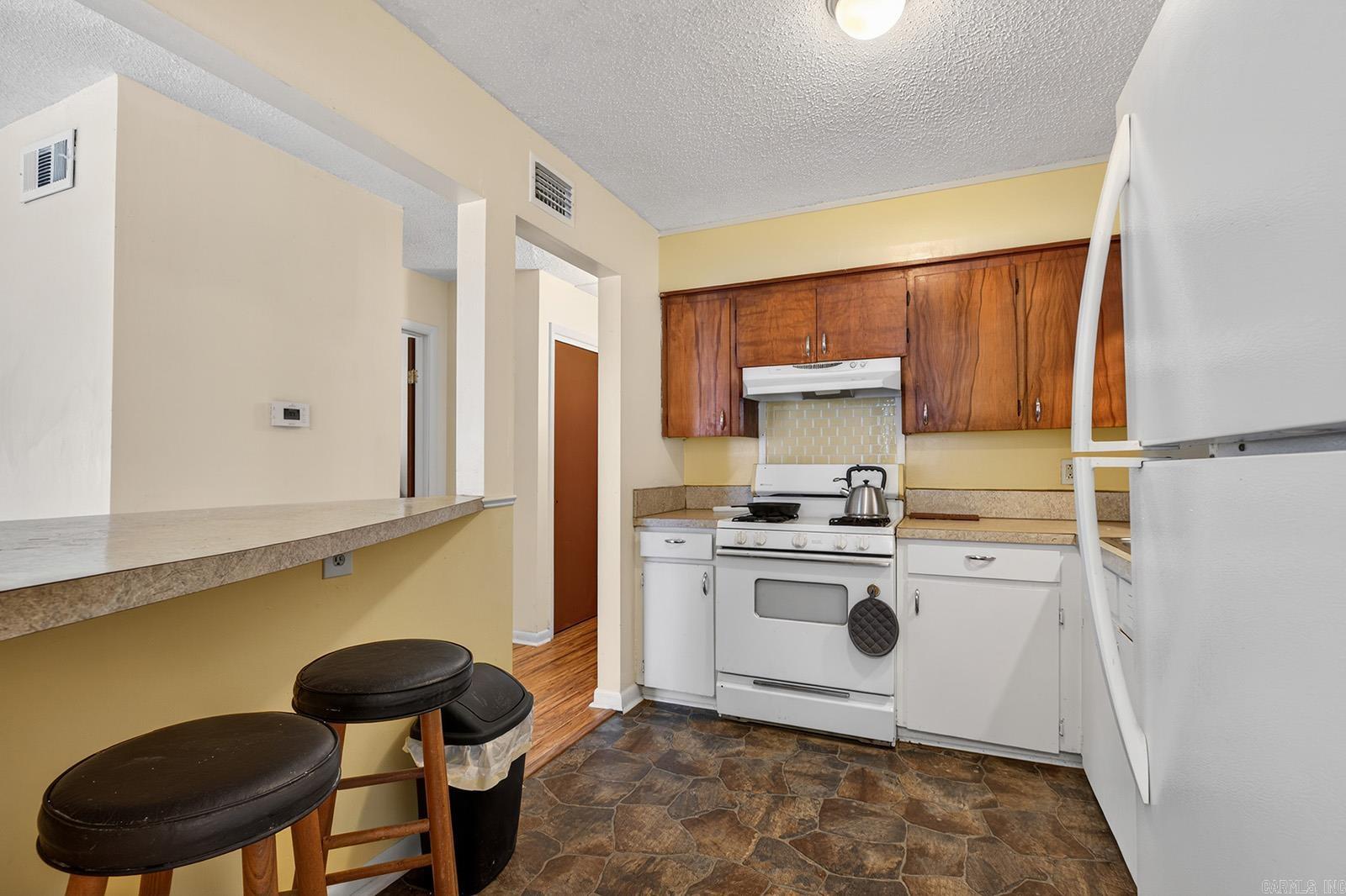 7905 Woodhaven  Little Rock, AR