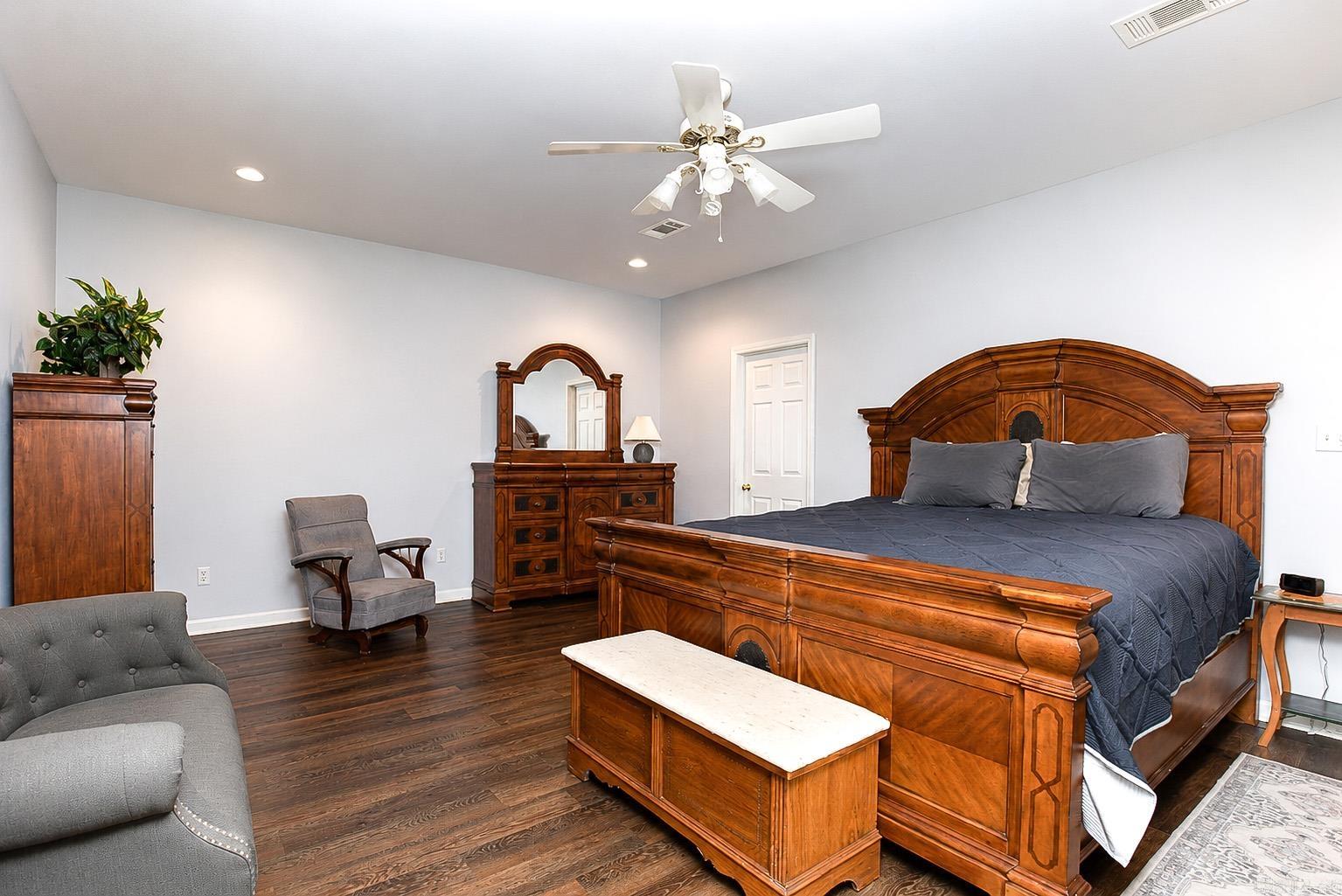 211 Betty  White Hall, AR