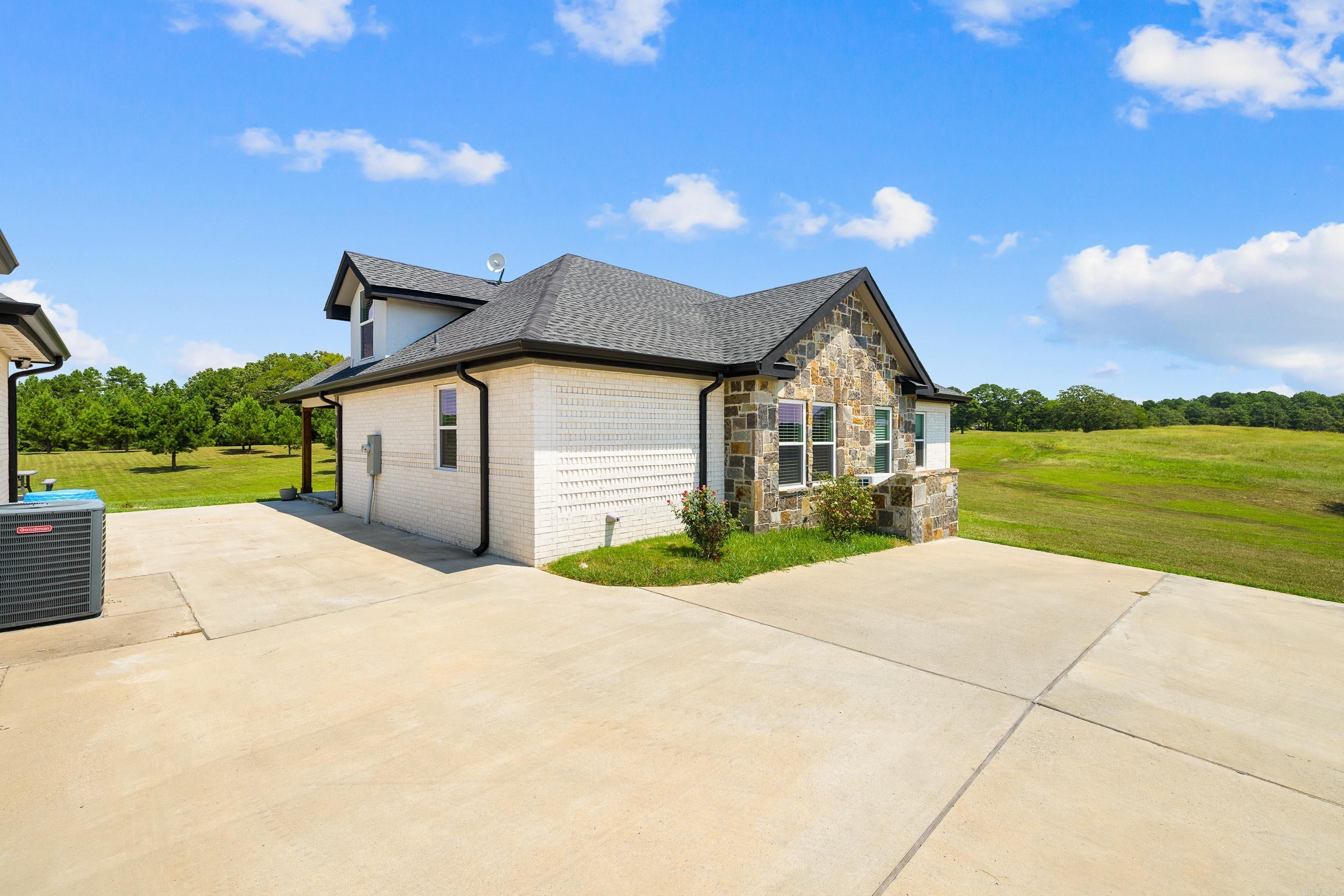 4907 Sunshine Rd  Pearcy, AR