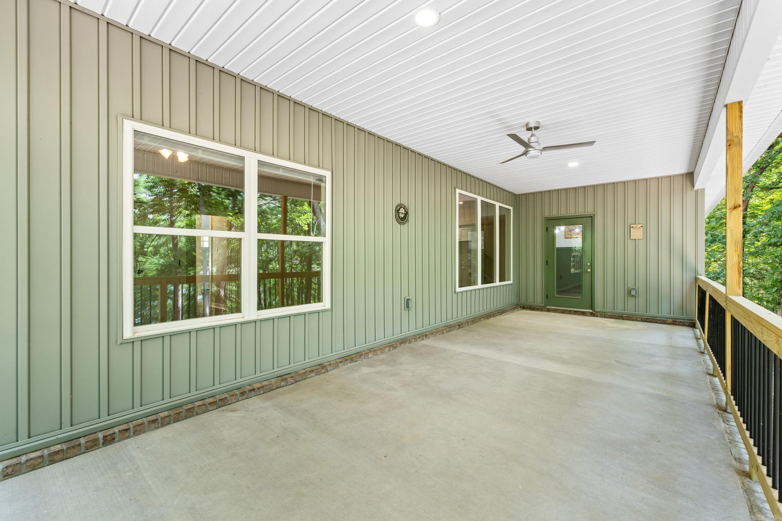 624 Valhalla Drive  Greers Ferry, AR