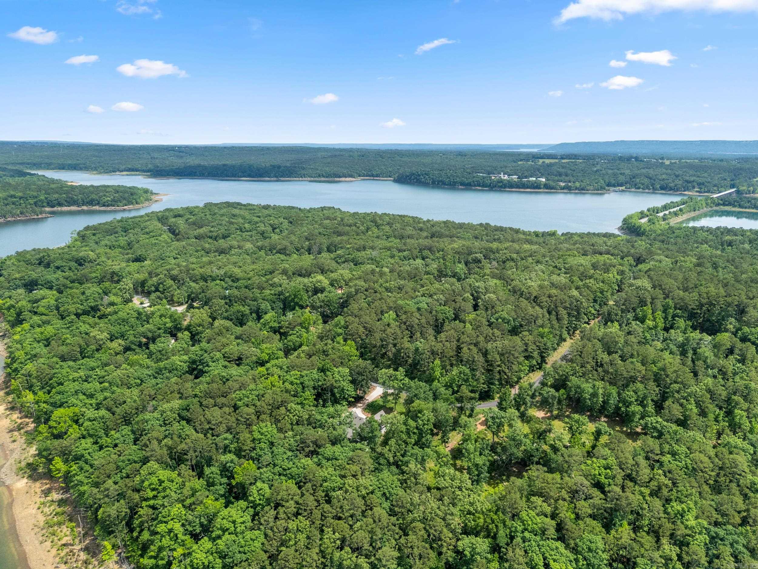 624 Valhalla Drive  Greers Ferry, AR