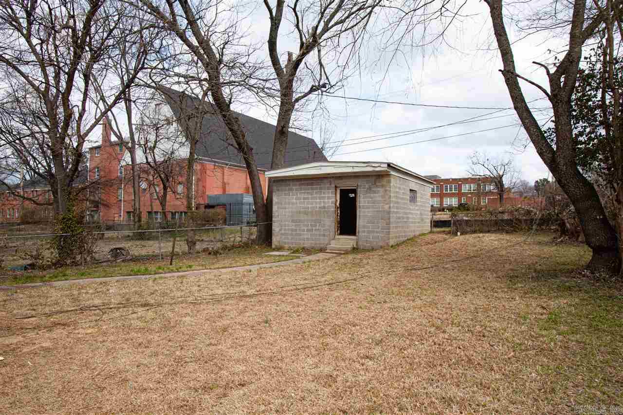 2421 S Oak  Little Rock, AR