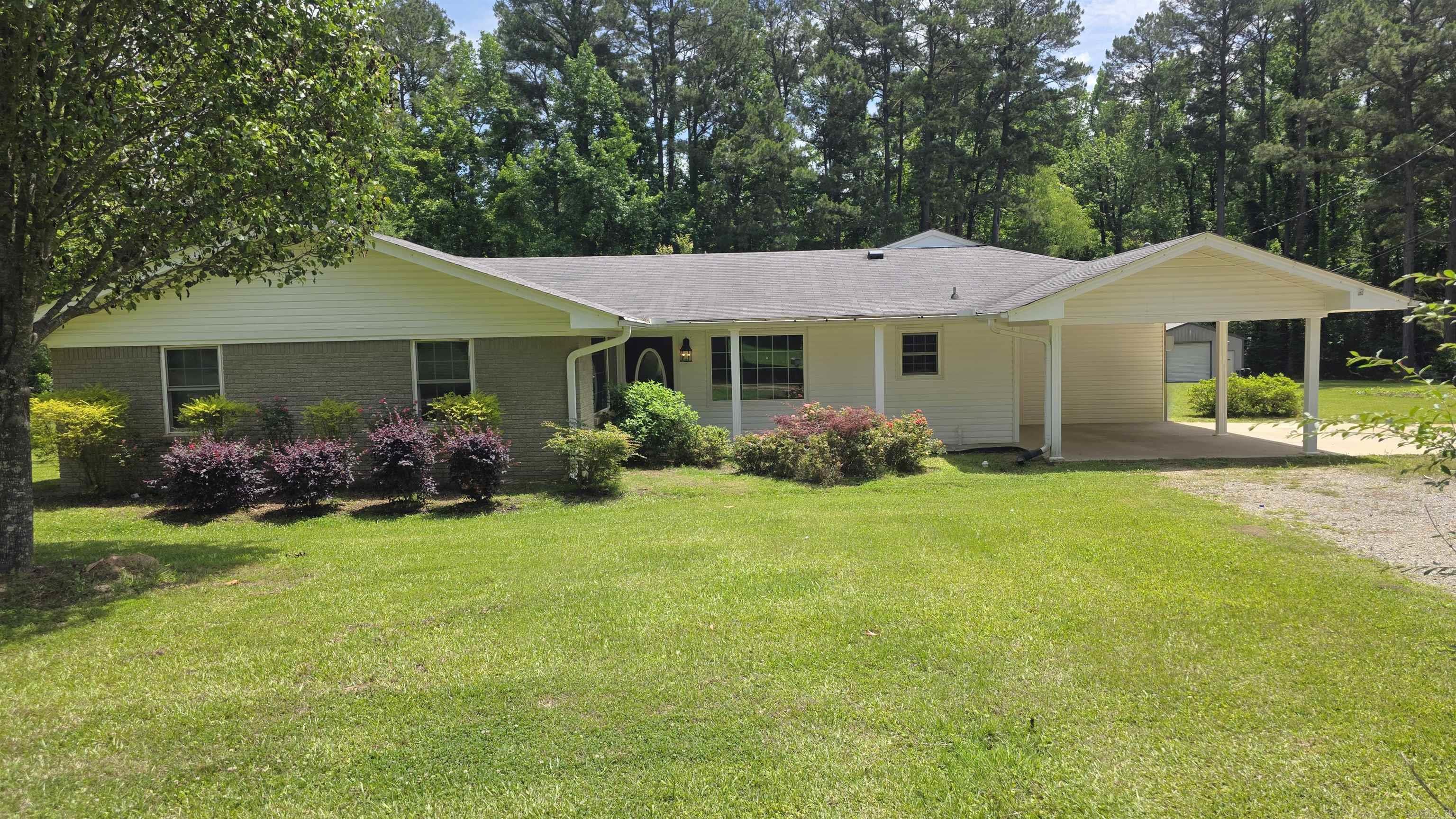 622 N Sivils St  Crossett, AR