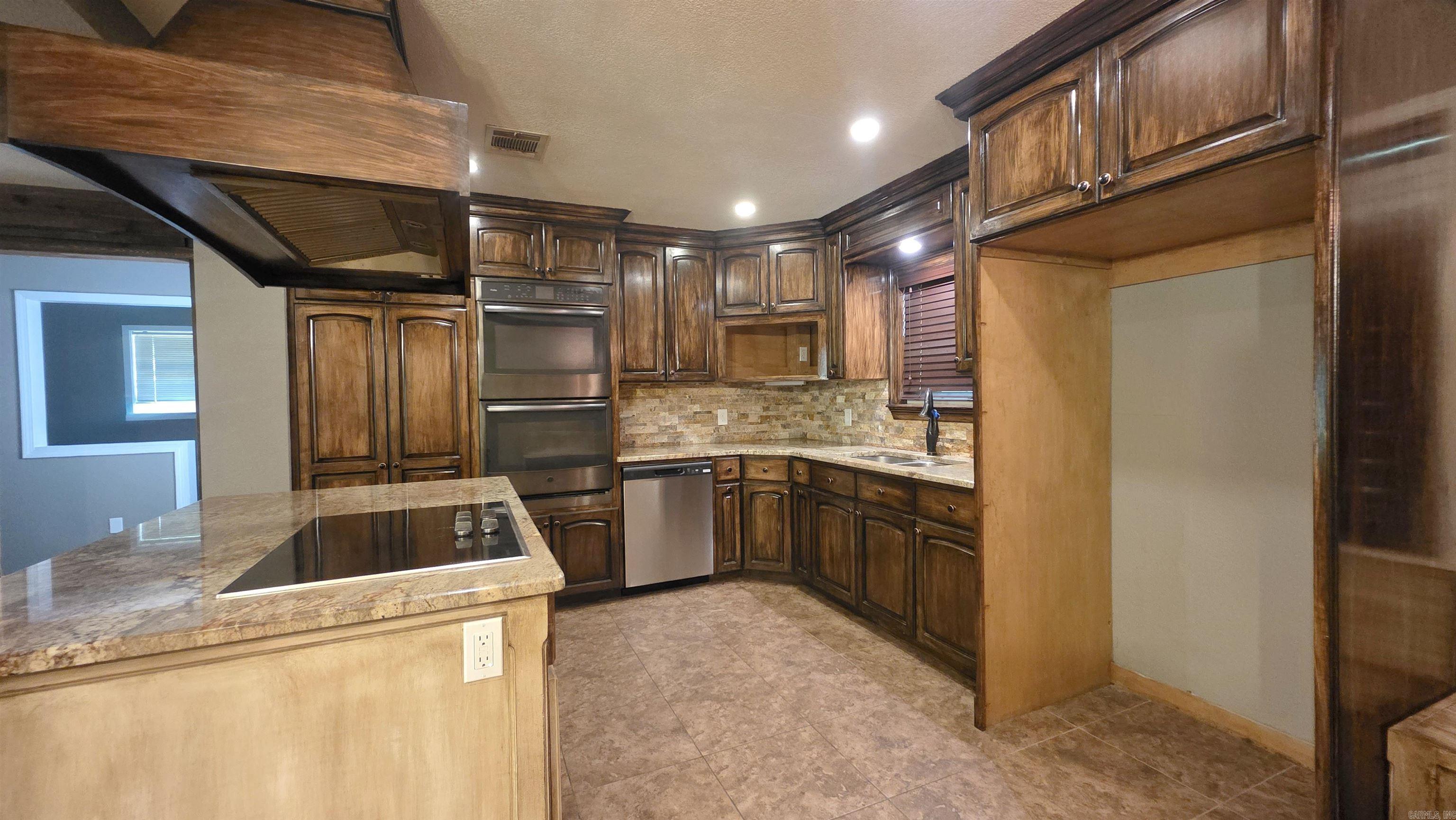 622 N Sivils St  Crossett, AR