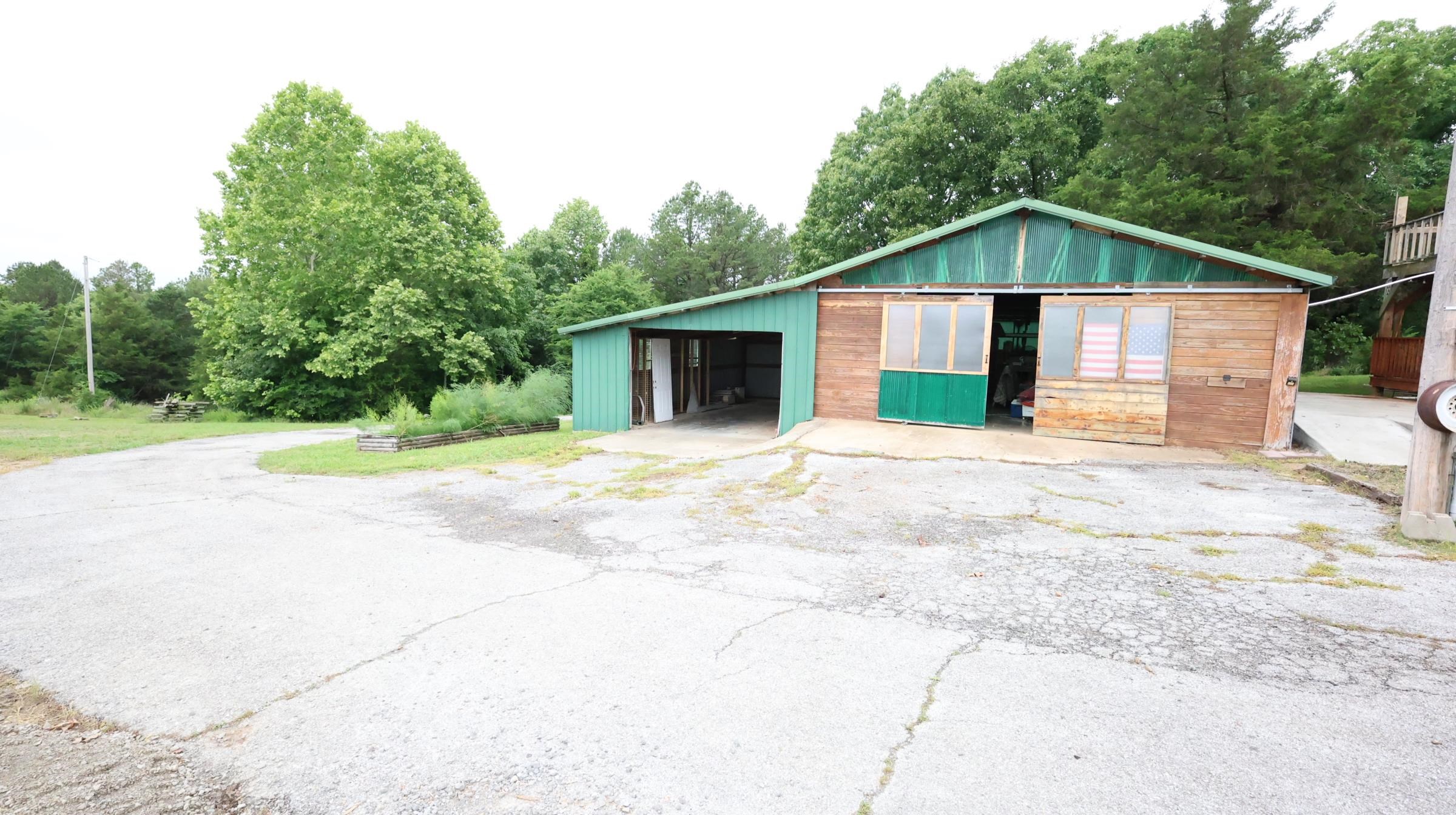 24 Red Lamb Road  Melbourne, AR
