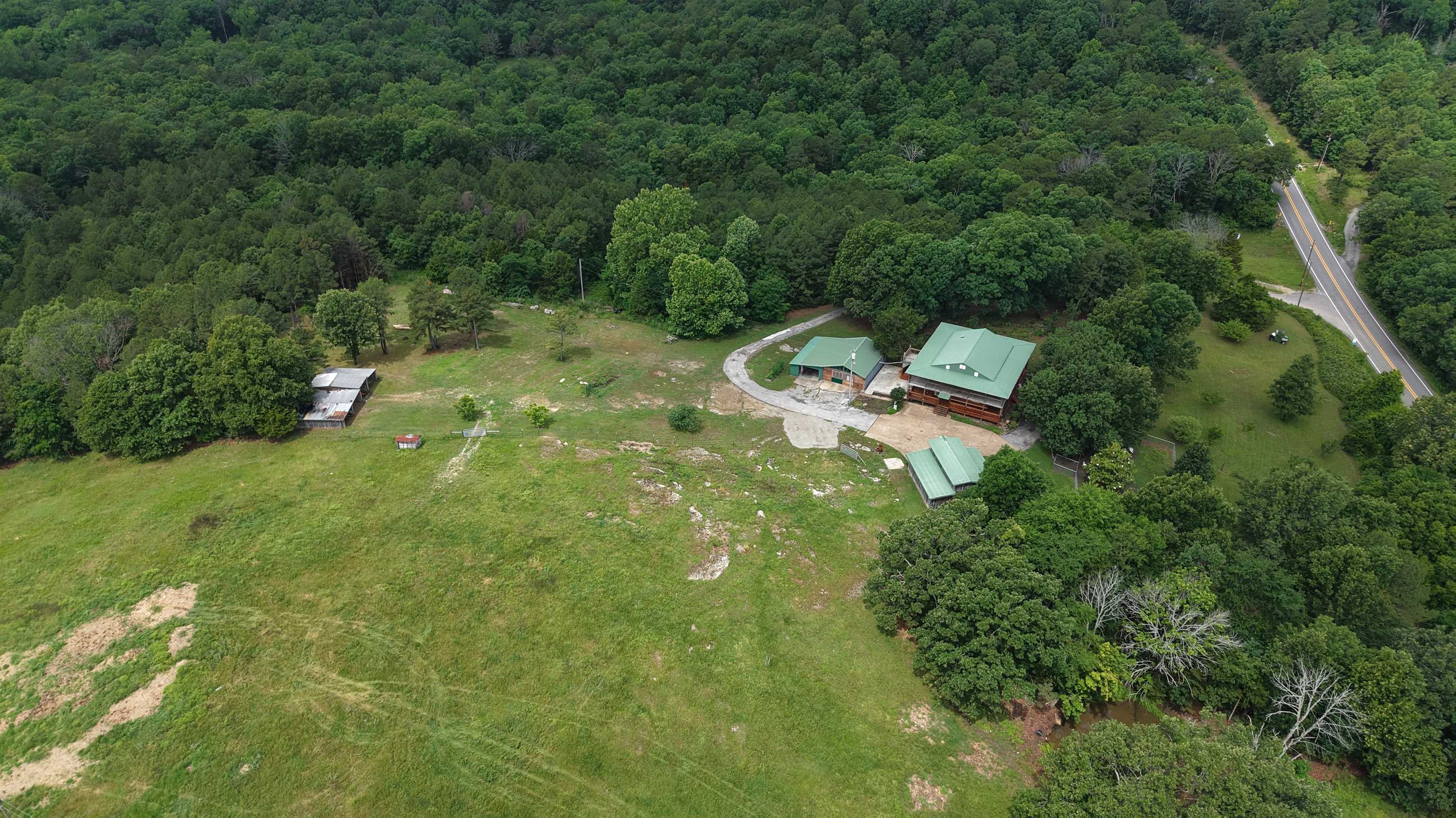 24 Red Lamb Road  Melbourne, AR