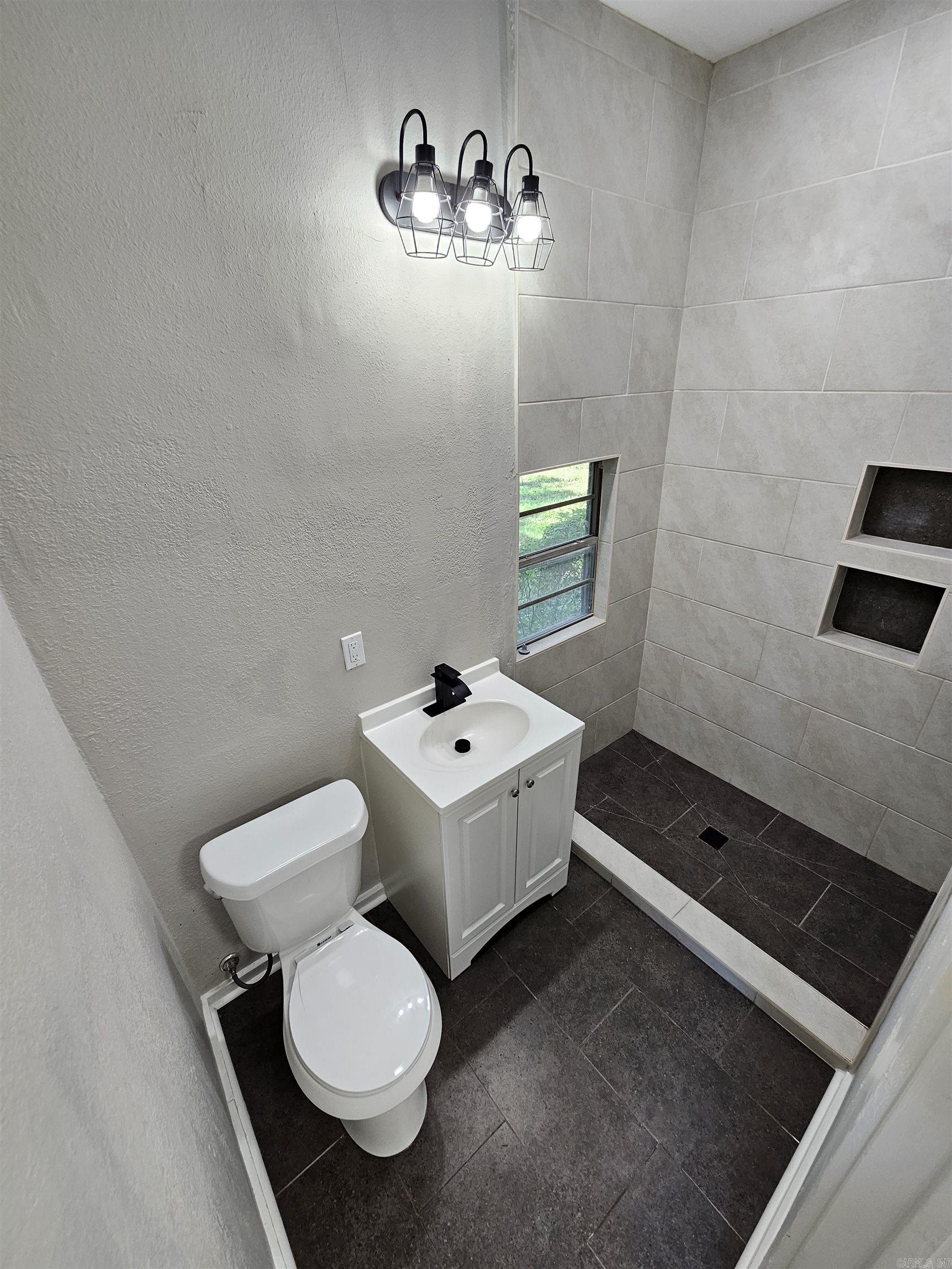 2708 S Rock  Little Rock, AR