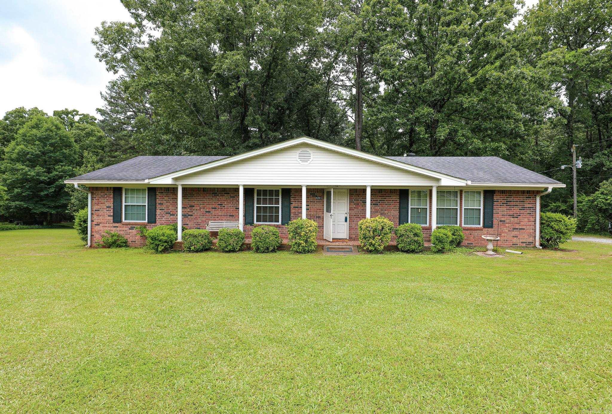 4201 SILICA HEIGHTS RD  Benton, AR