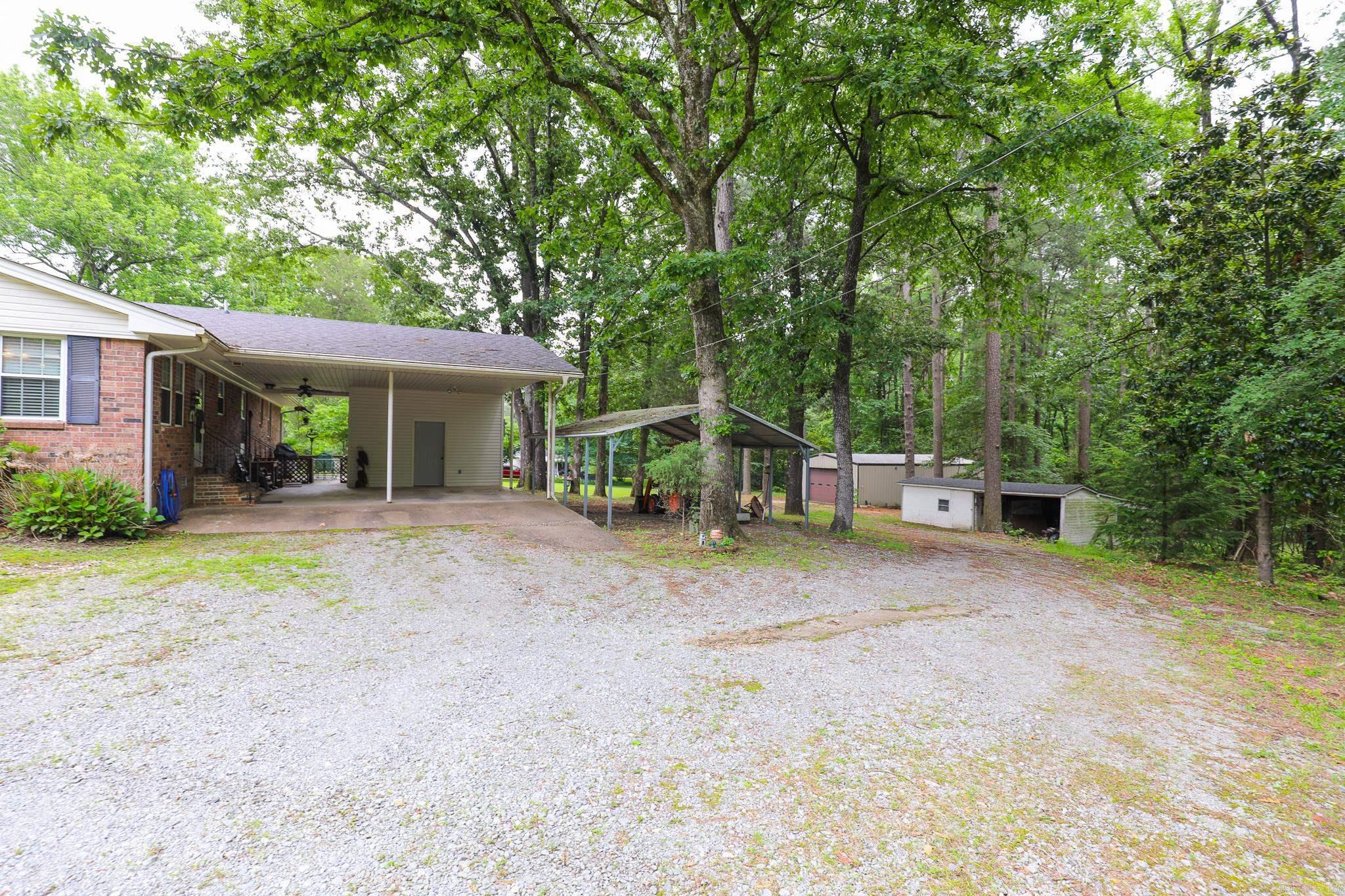4201 SILICA HEIGHTS RD  Benton, AR