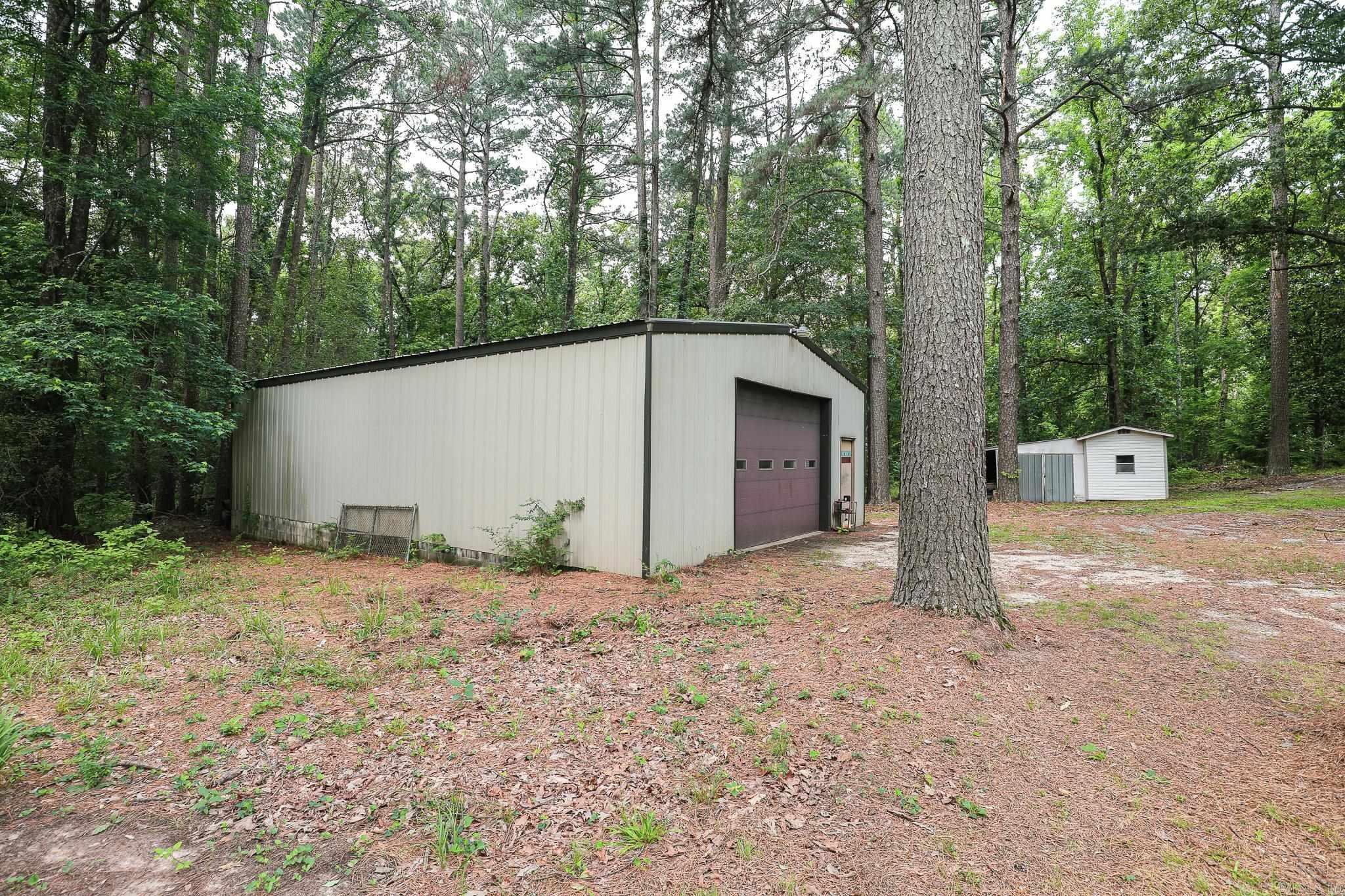 4201 SILICA HEIGHTS RD  Benton, AR