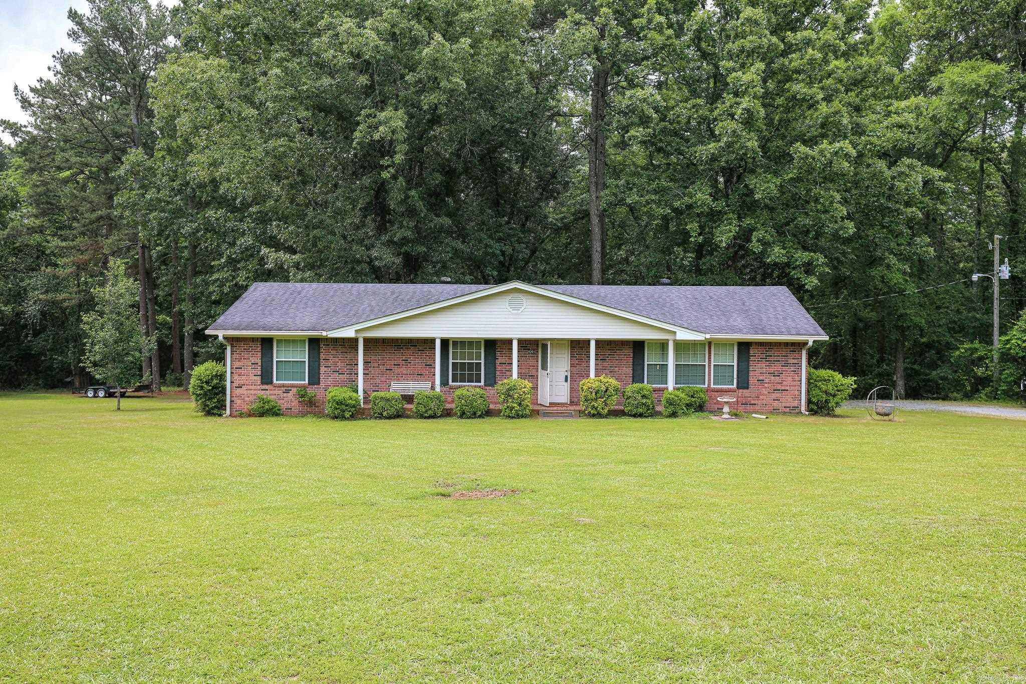 4201 SILICA HEIGHTS RD  Benton, AR