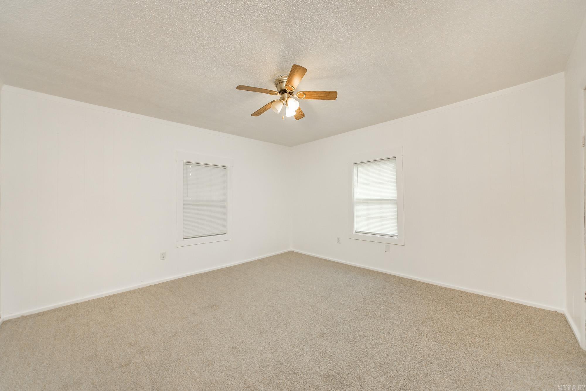 221 Dixon  England, AR
