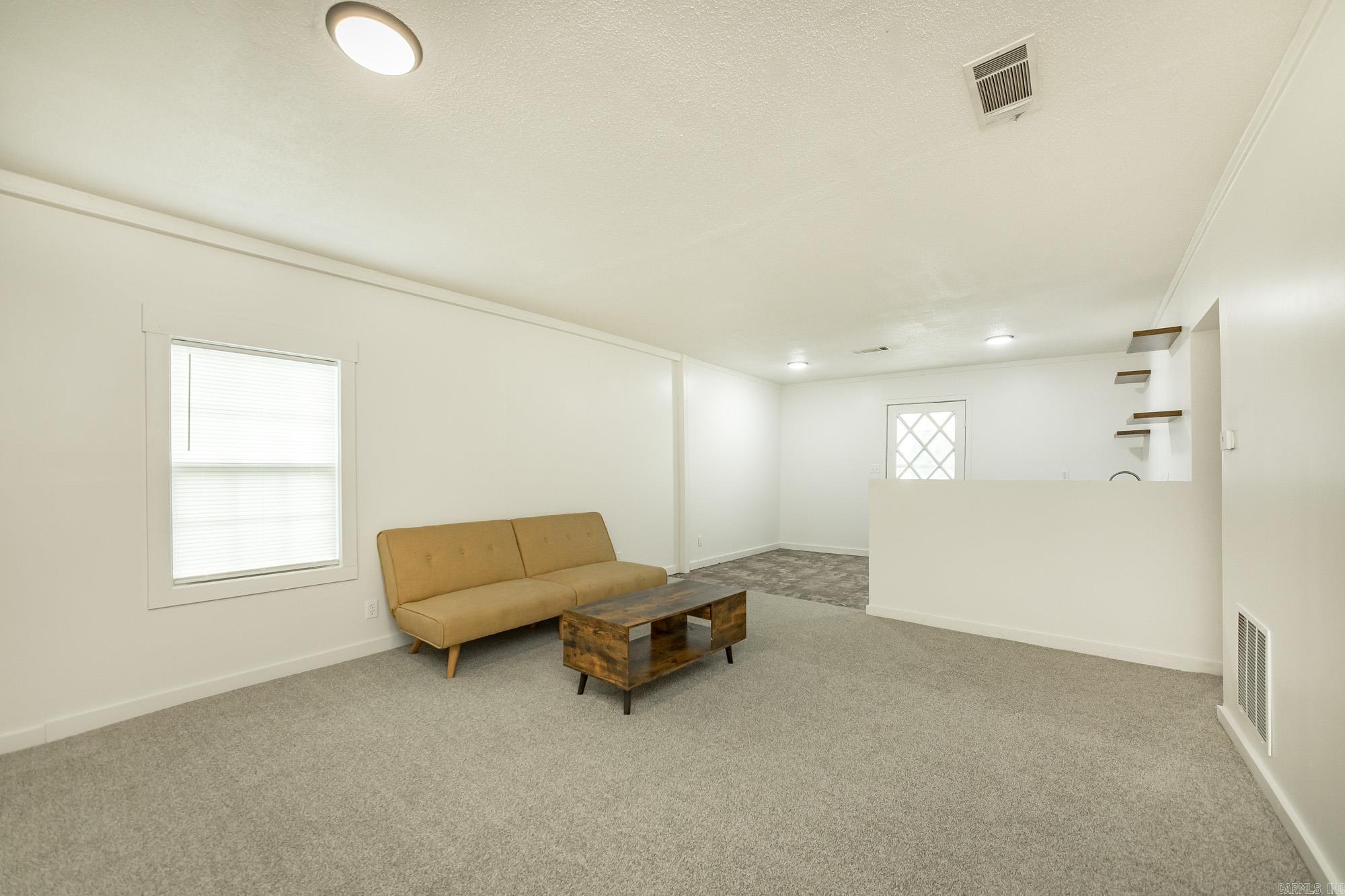 221 Dixon  England, AR
