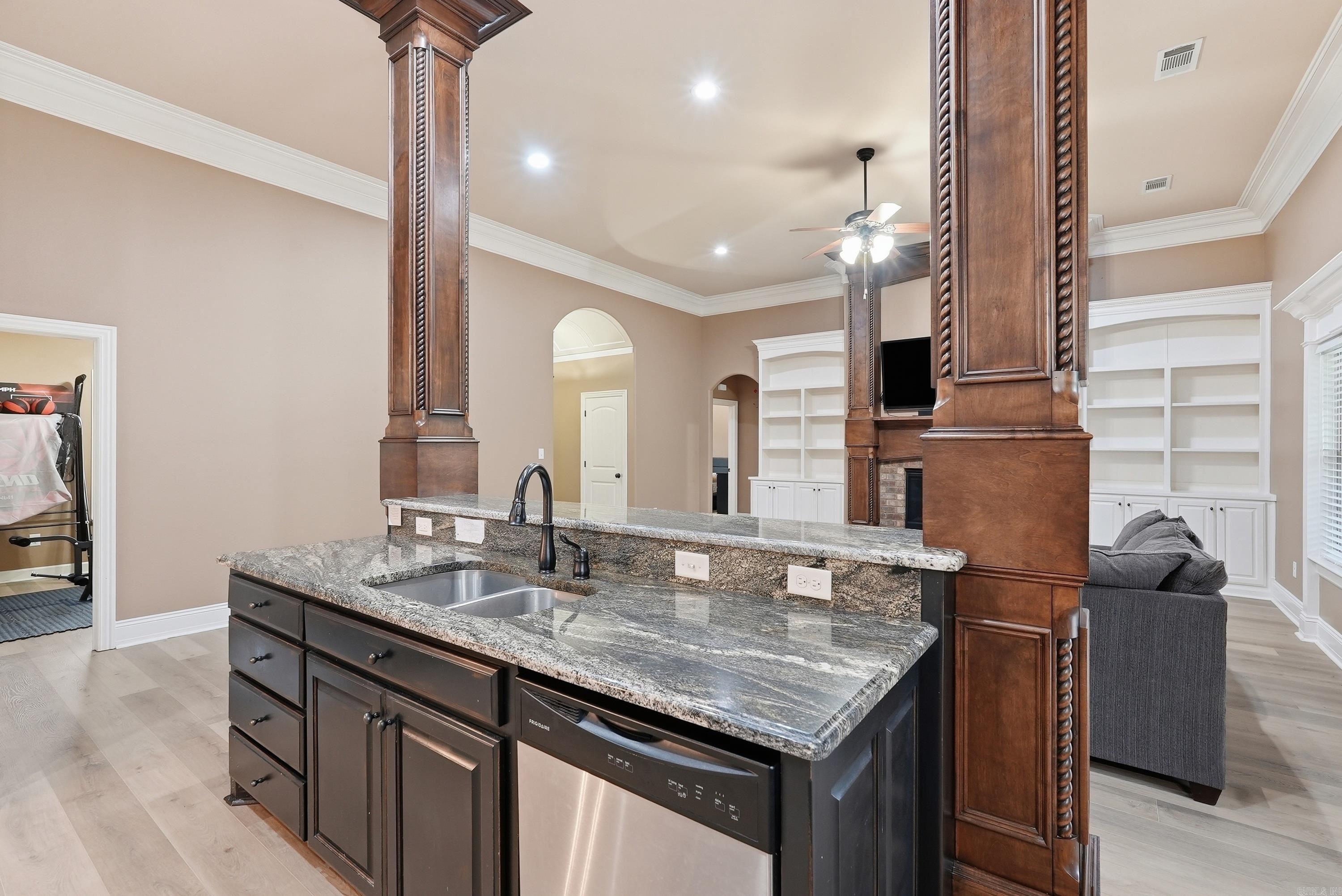 404 Creekside Cove  Bryant, AR
