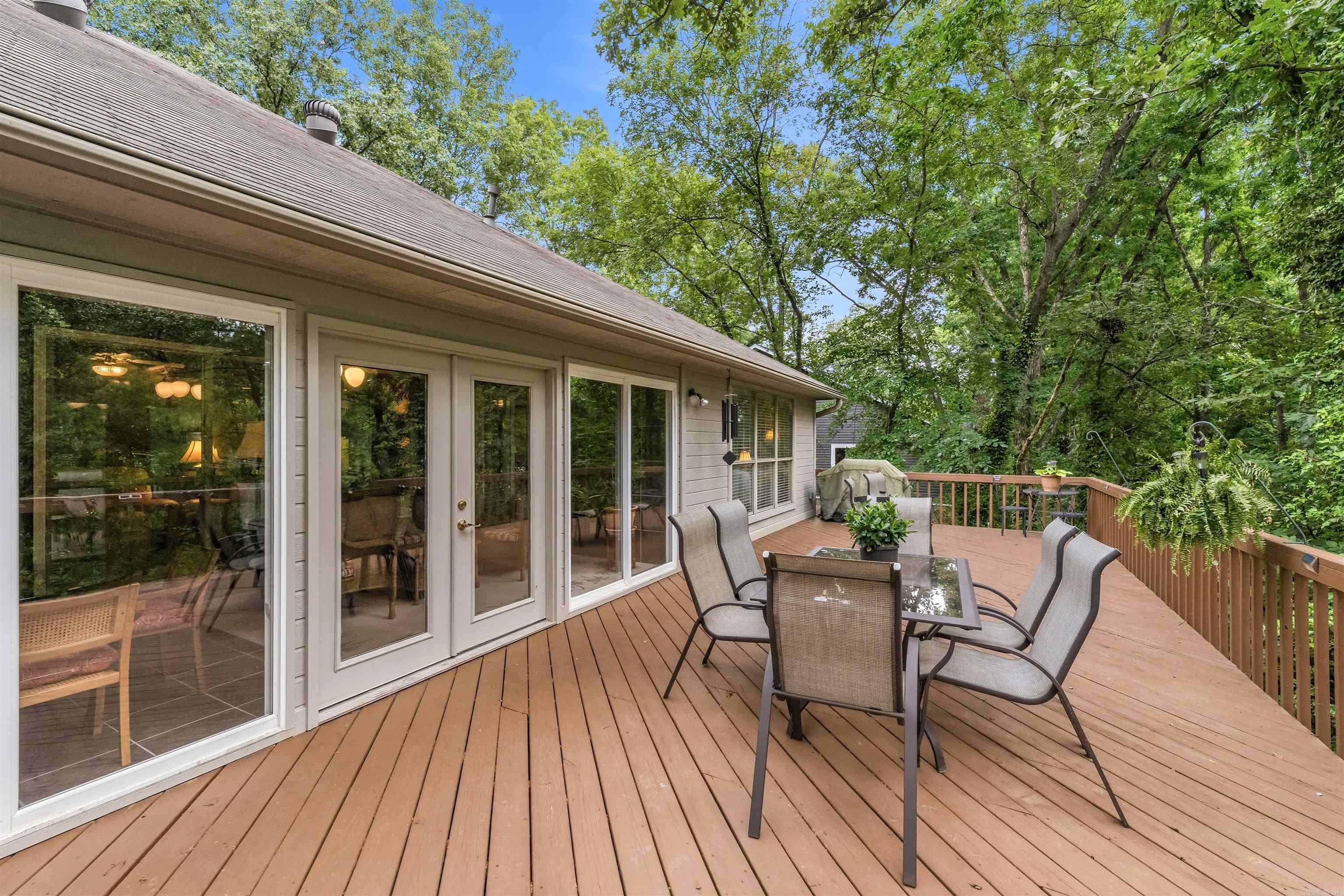 9 E Lake  North Little Rock, AR