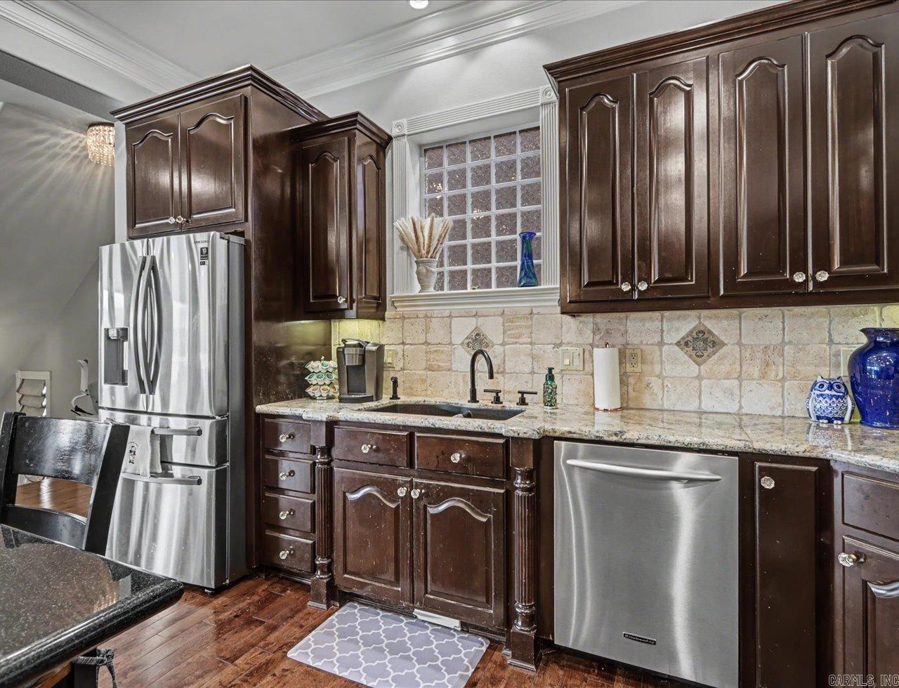 333 Paradise Point  Hot Springs, AR