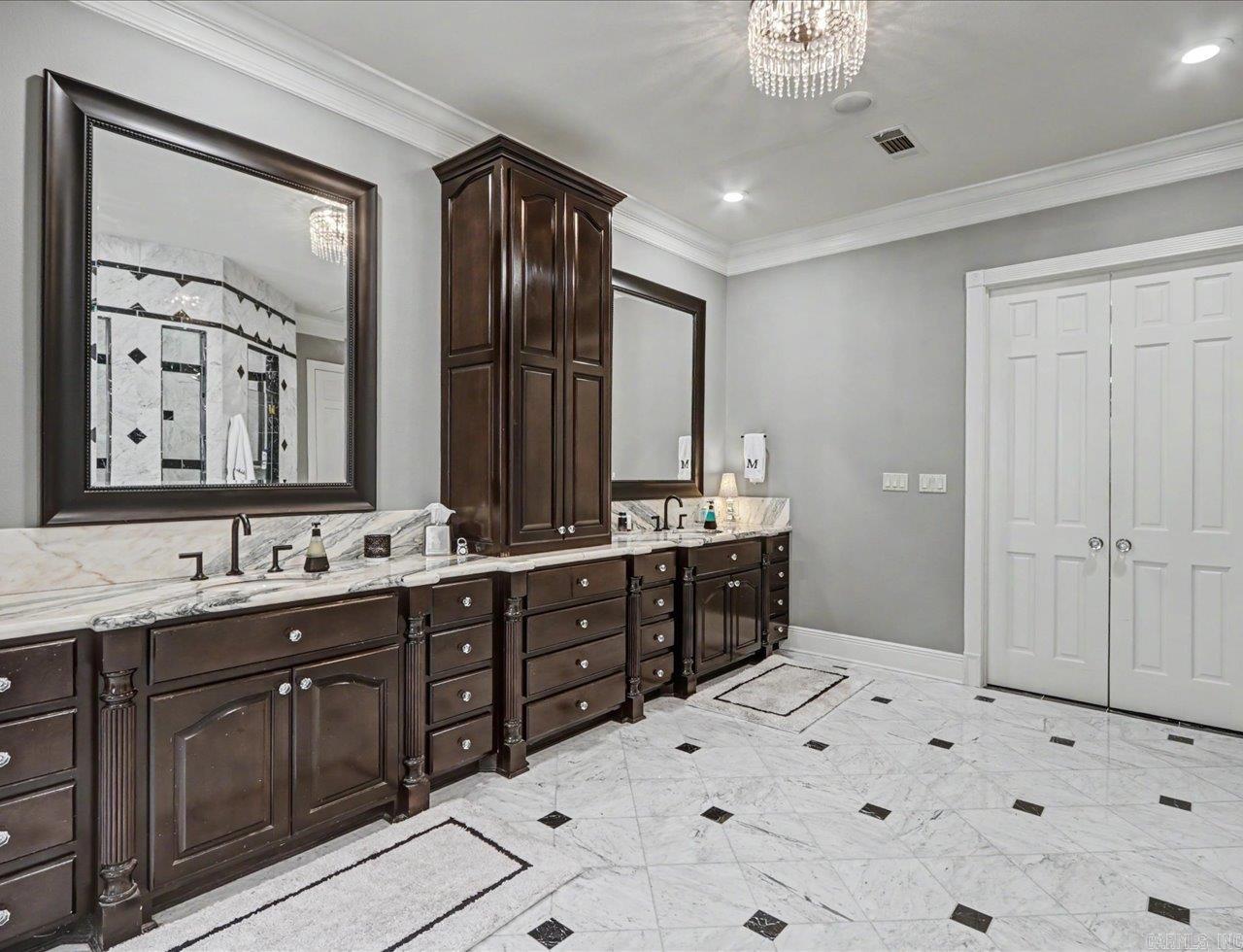 333 Paradise Point  Hot Springs, AR