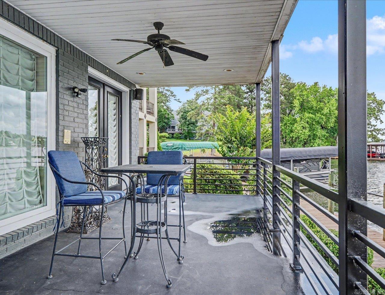 333 Paradise Point  Hot Springs, AR