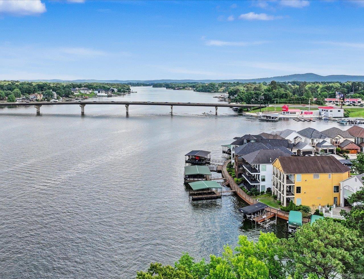 333 Paradise Point  Hot Springs, AR