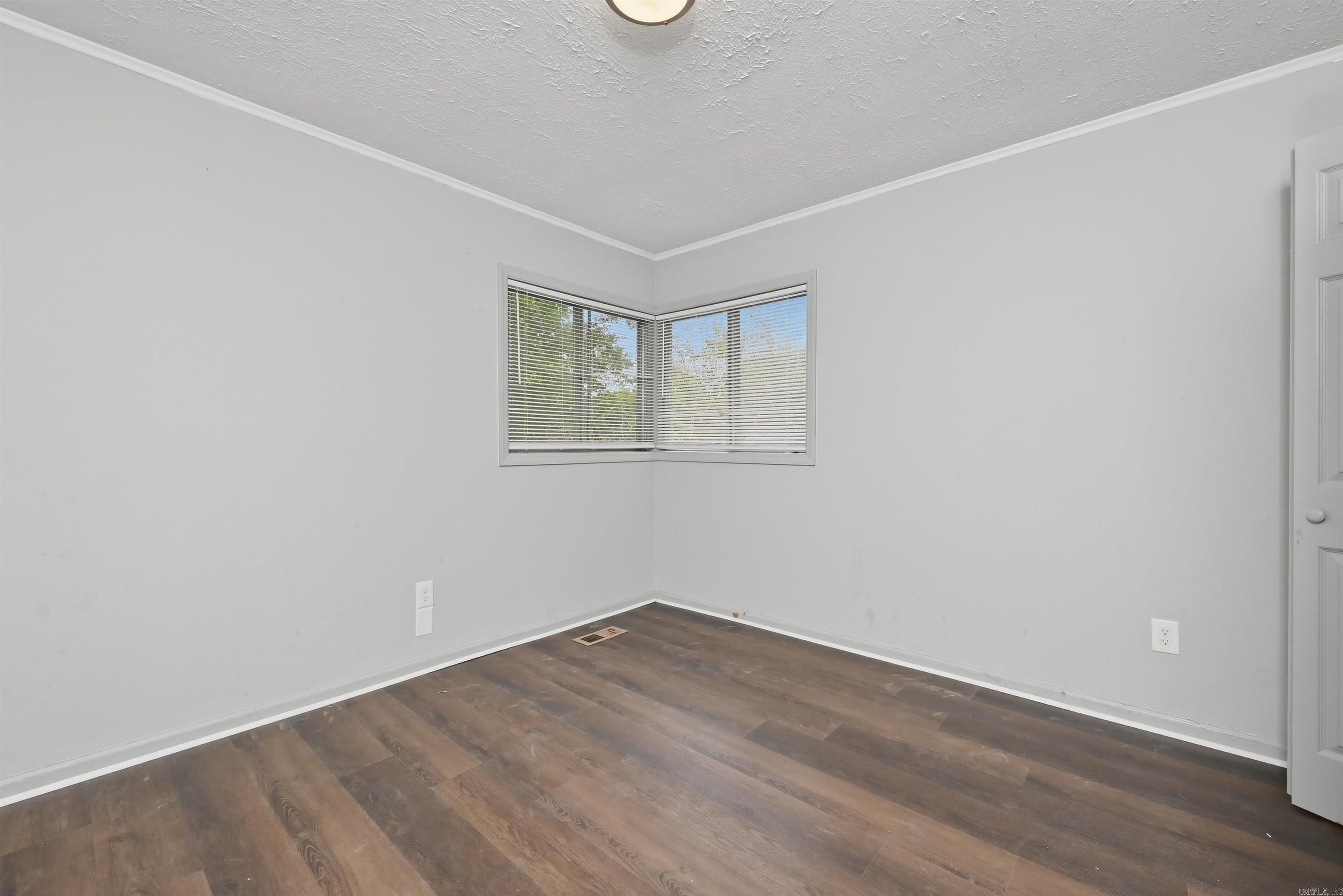 42 N Meadowcliff  Little Rock, AR