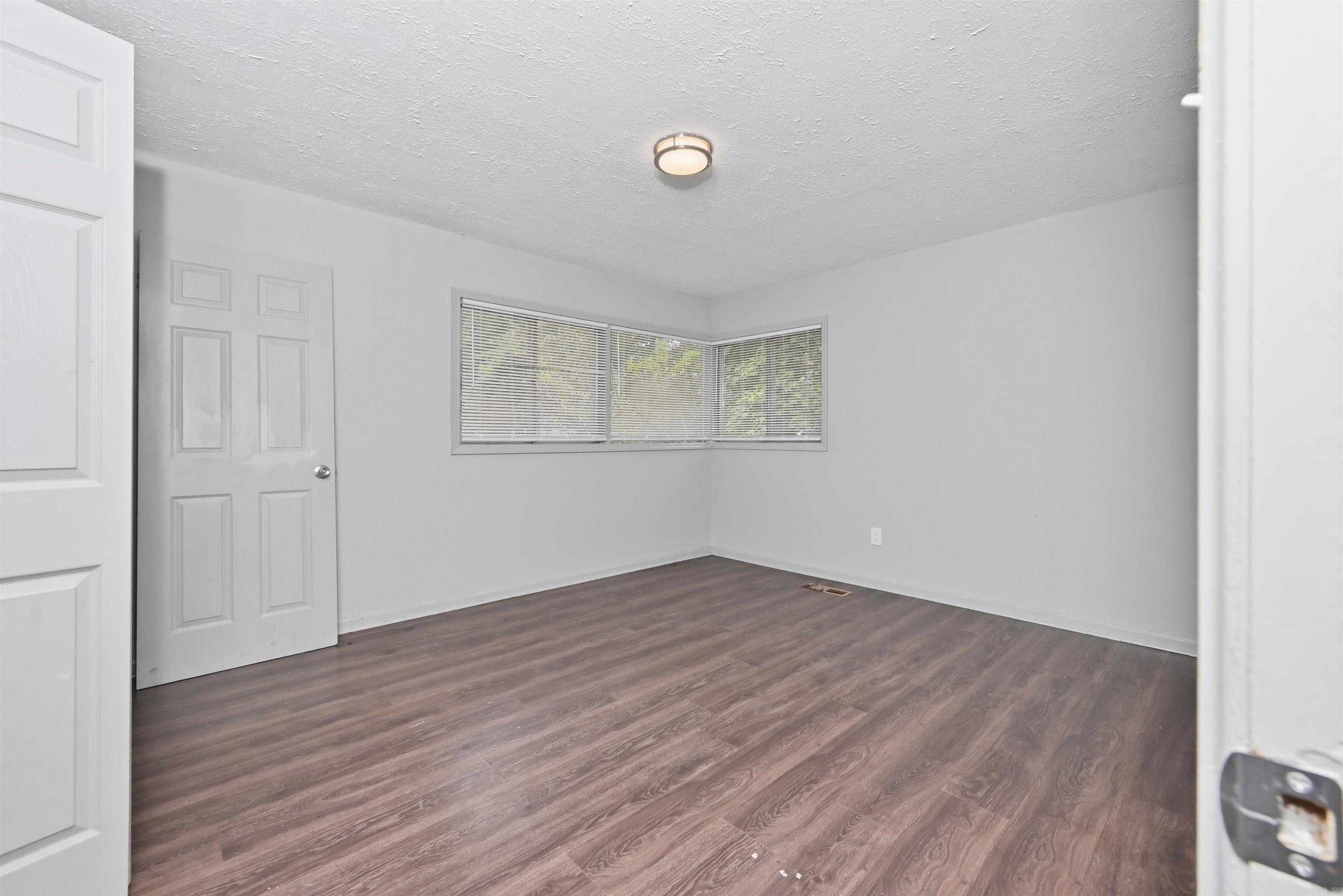 42 N Meadowcliff  Little Rock, AR