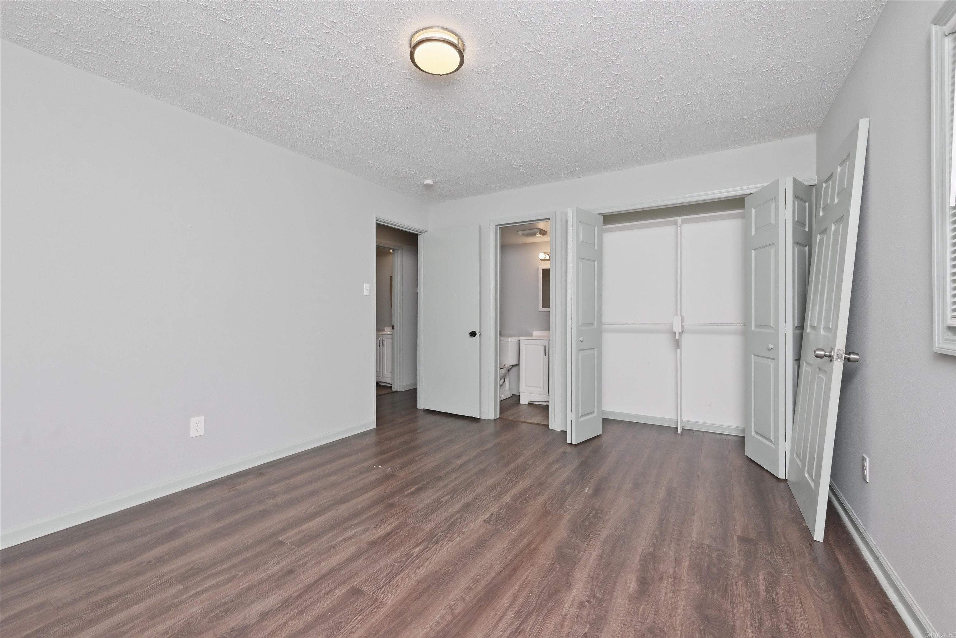 42 N Meadowcliff  Little Rock, AR