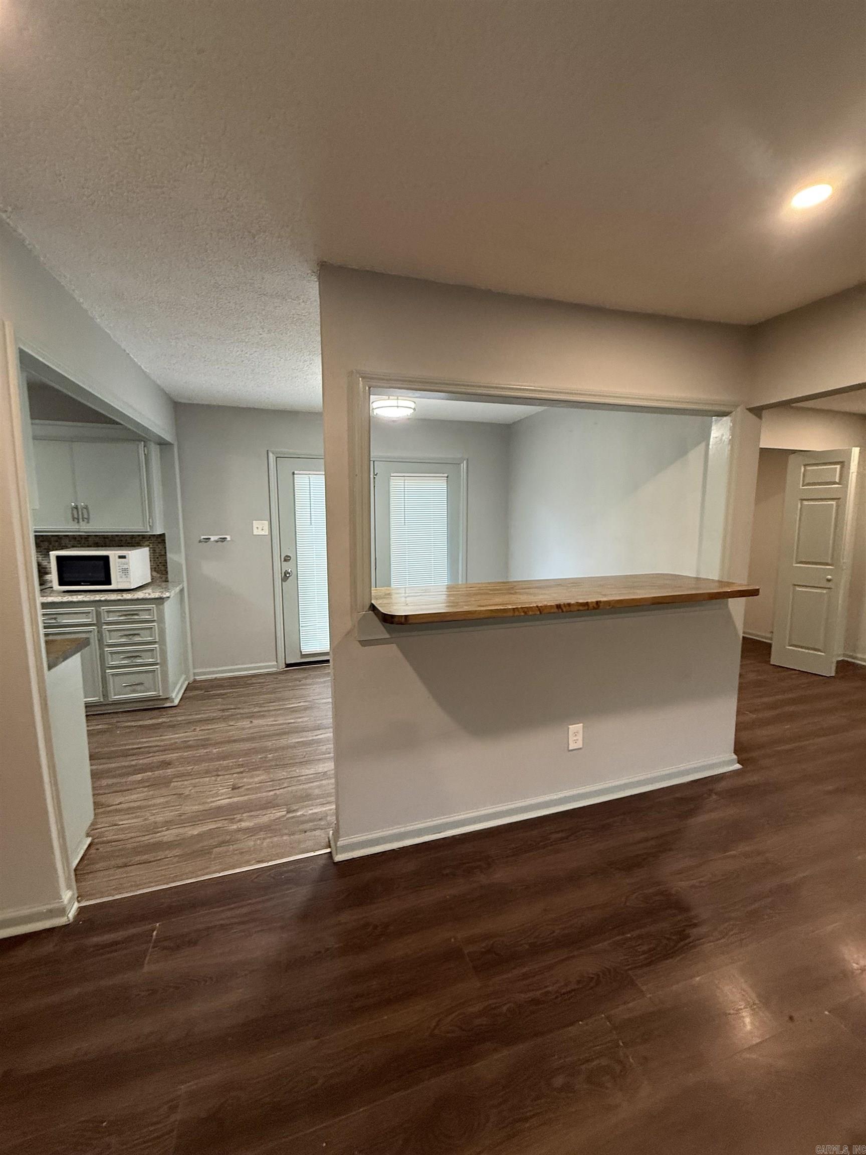 42 N Meadowcliff  Little Rock, AR