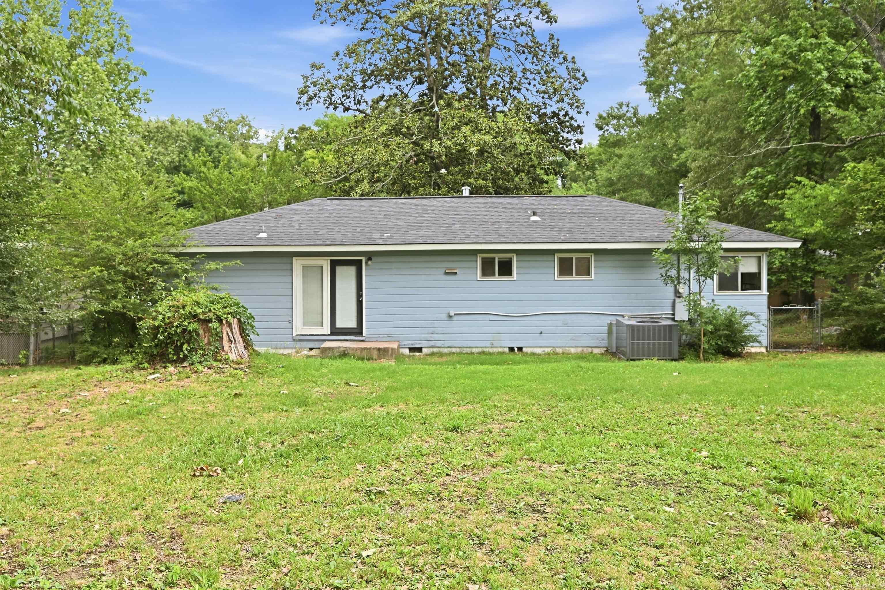 42 N Meadowcliff  Little Rock, AR