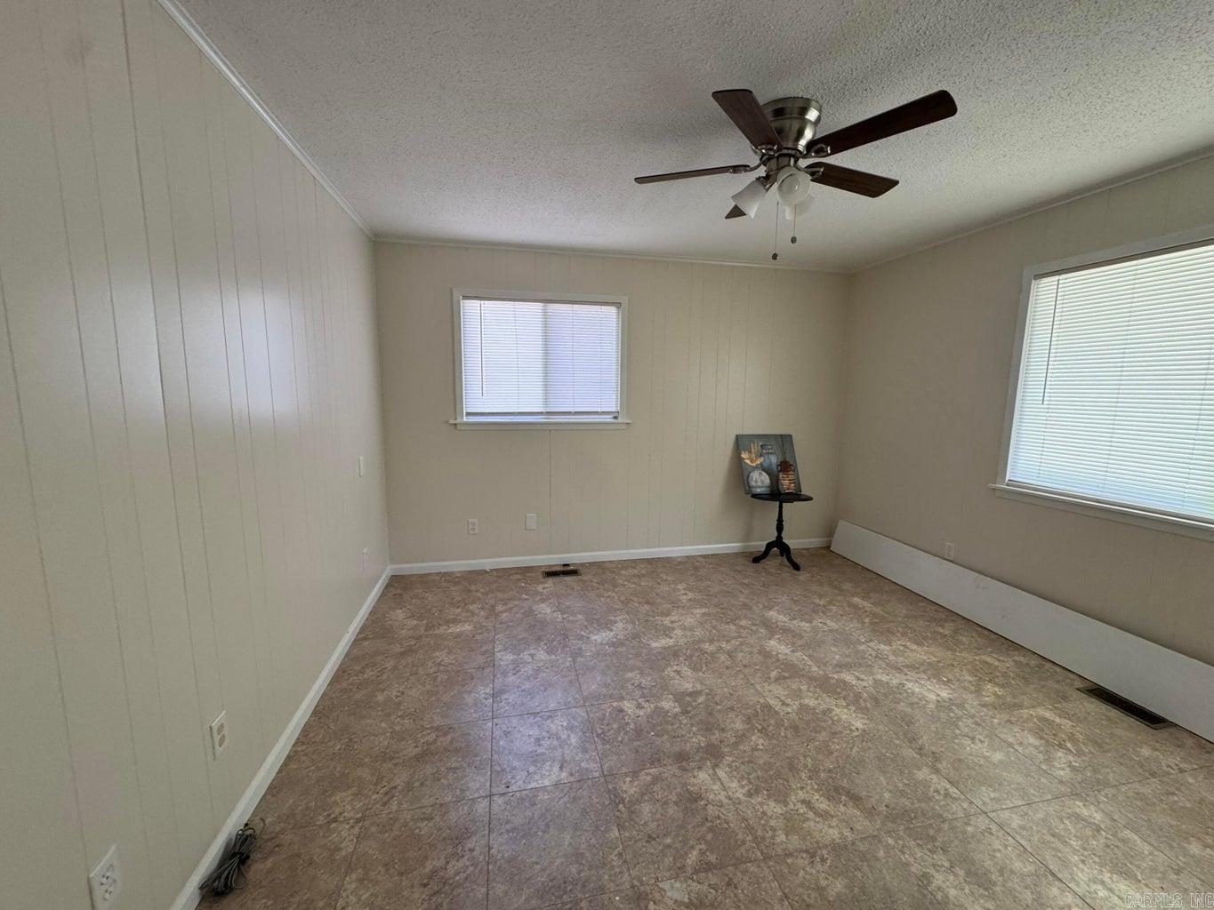 1323 Riverview  Horseshoe Bend, AR